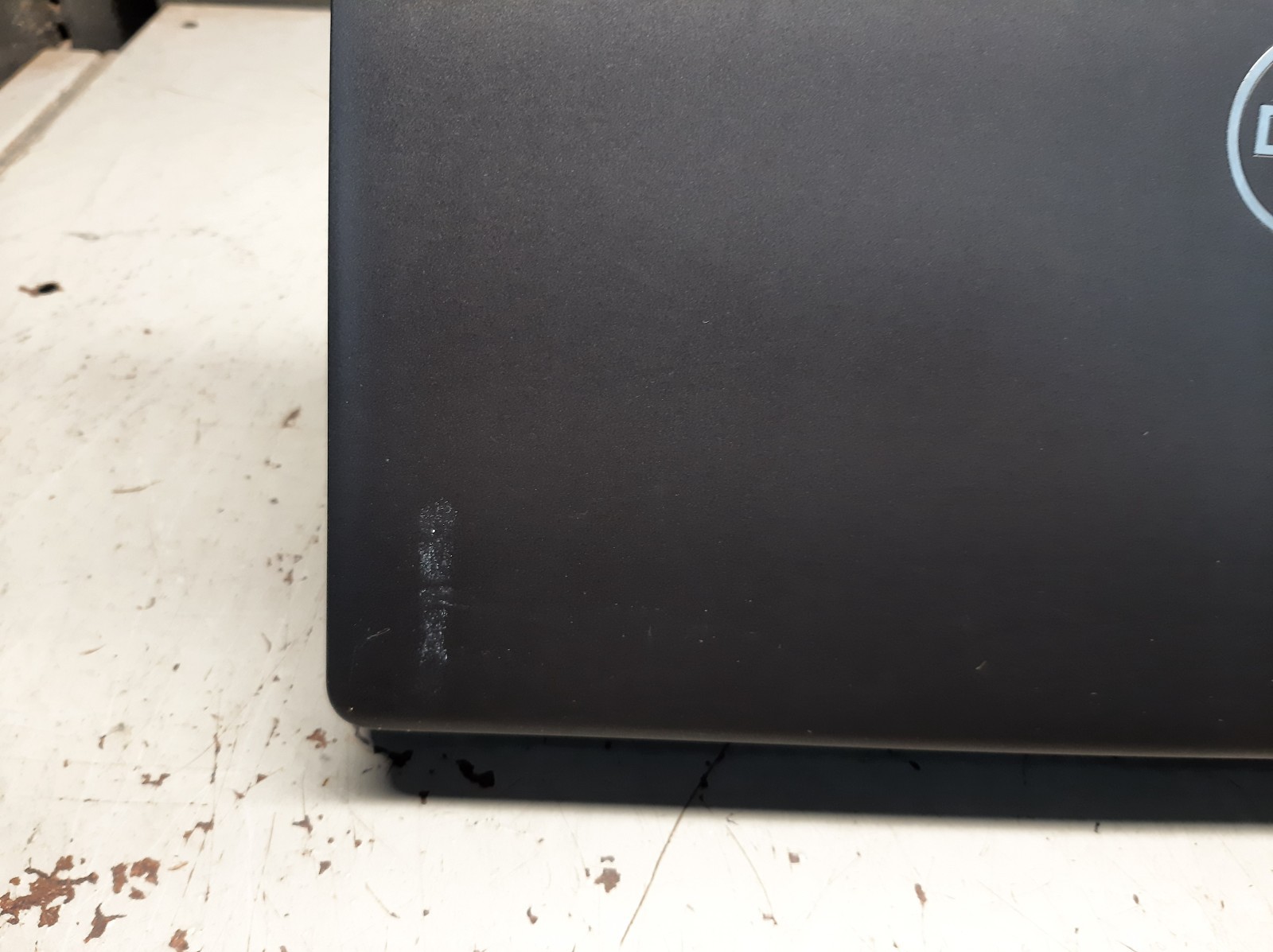 Dell Latitude 5401 14″ i7-9850H 4GB RAM 256GB SSD Windows 11