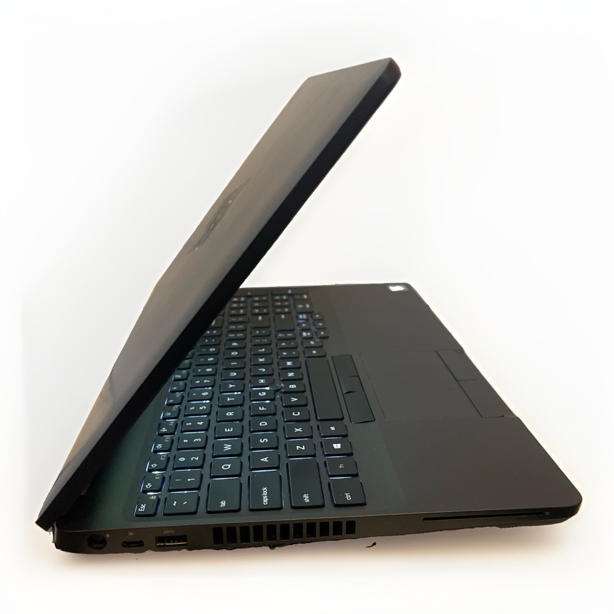 Dell Latitude 5500 i7-8665U 16GB 512GB SSD Win11 Pro FHD Webcam Fingerprint