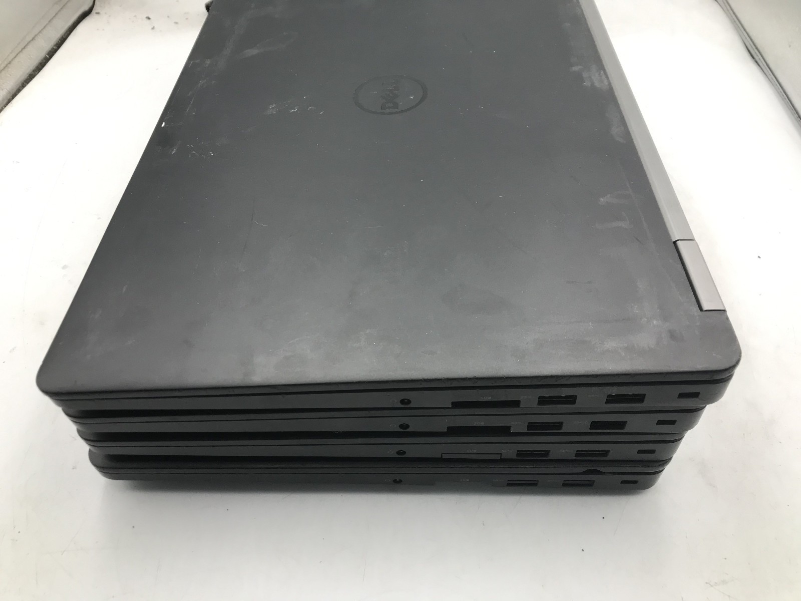 DELL PRECISION 3510 – LOT OF 4 – FOR PARTS/REPAIR – VARIOUS CONDITIONS – I7 – BB