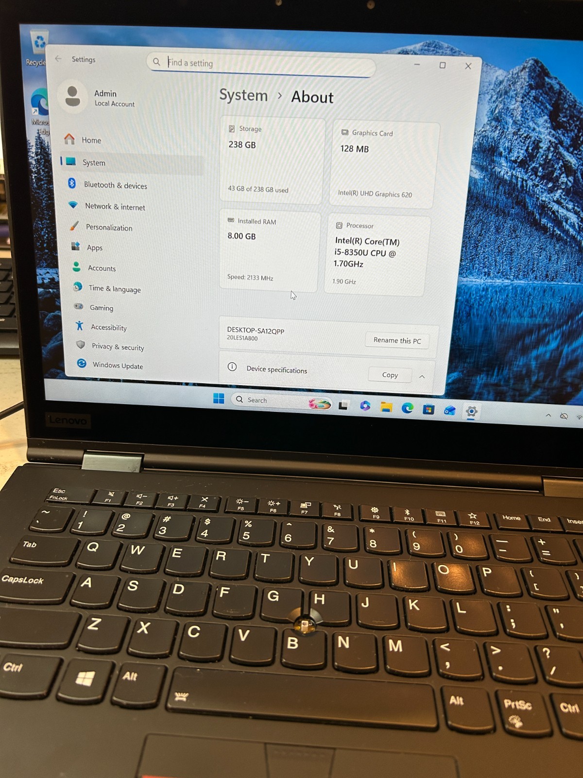 Lenovo ThinkPad X1 (3rd Gen) 13″ (256GB SSD, Intel Core i5-8350U, 1.7GHz, 8GB…