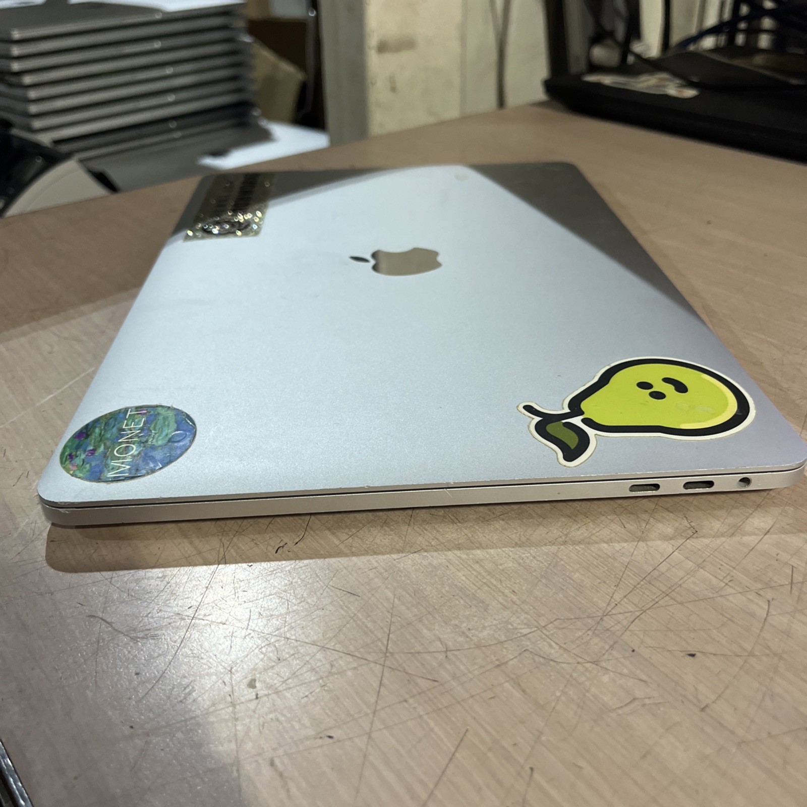 APPLE MACBOOK PRO 13″ TOUCH/MID-2017 CORE I5-7267U 3.1GHZ 8GB RAM 256SSD