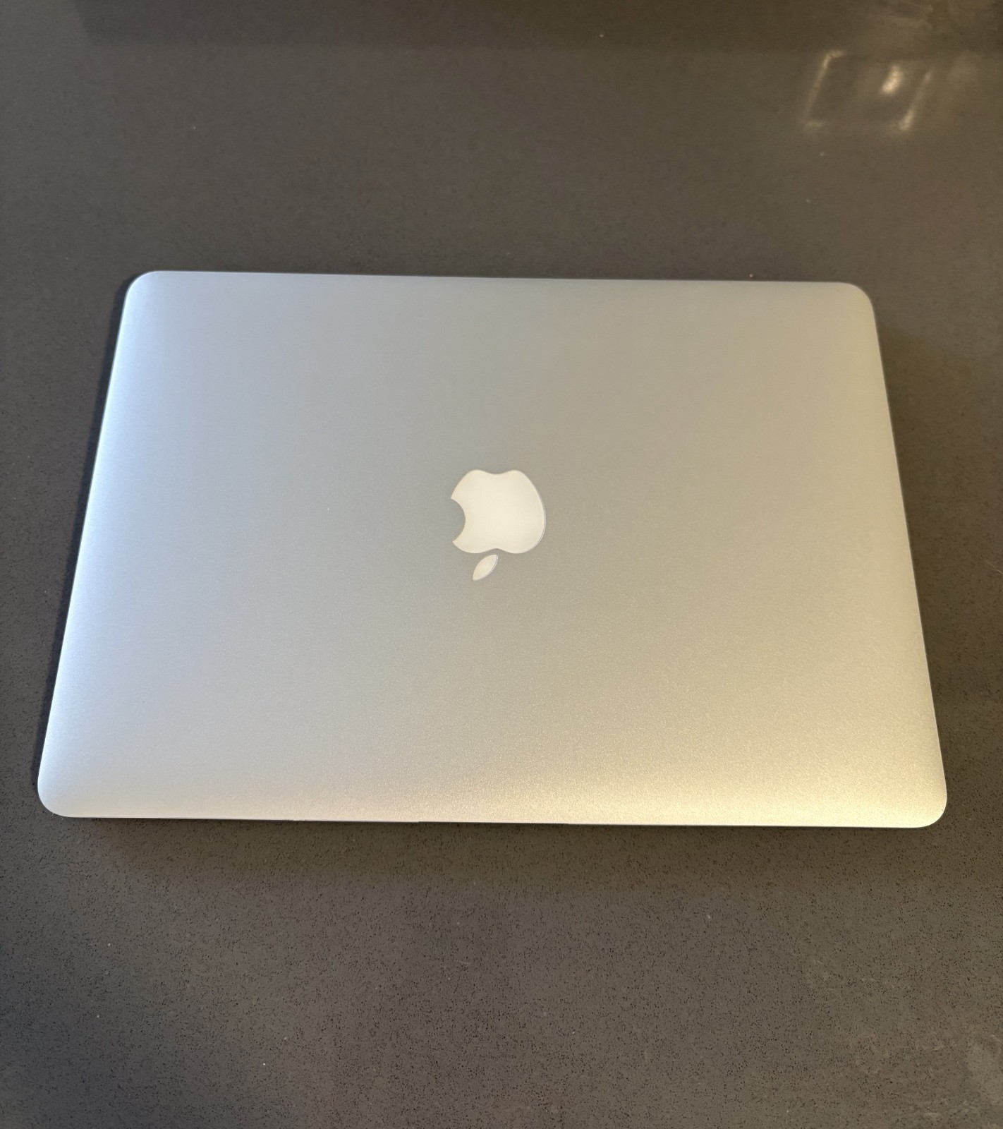 2017/2018 Apple MacBook Air 13 in. – Sleek Silver Design