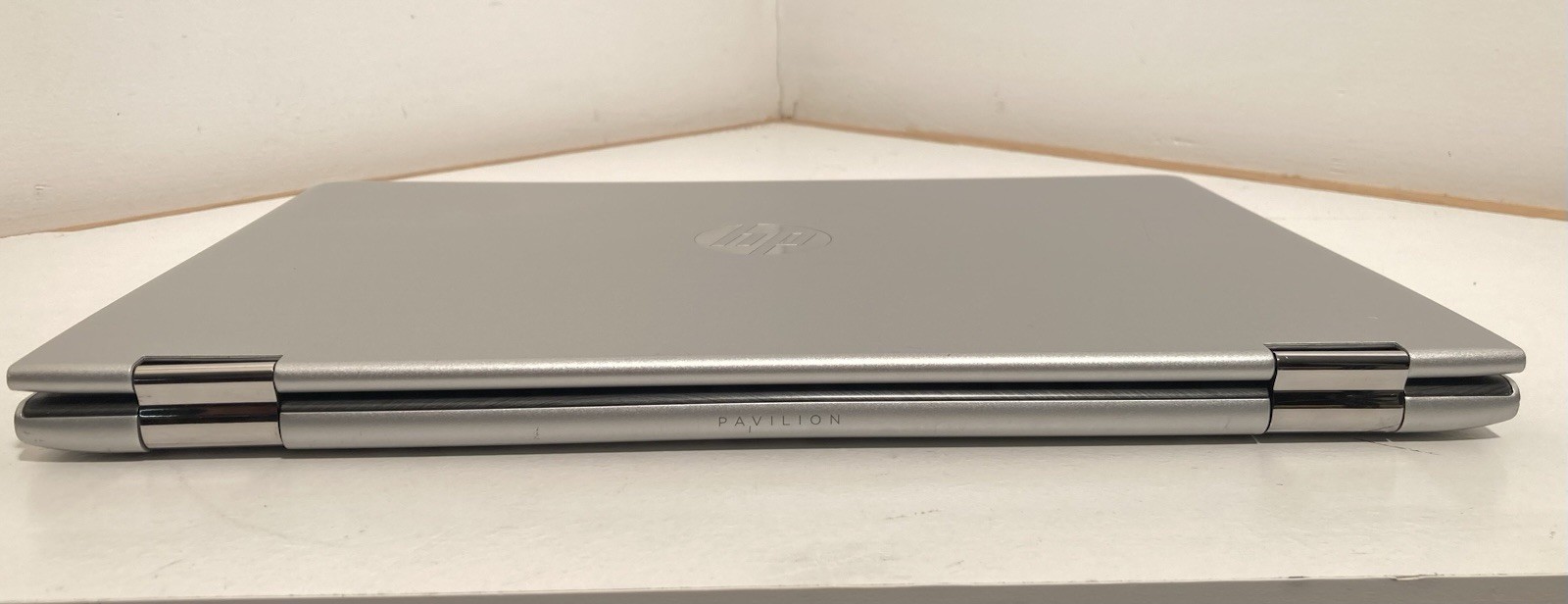 HP Pavilion x360m Convertible 2in1 Laptop Windows 11 /i3 7100U, 8GB, 240GB/READ