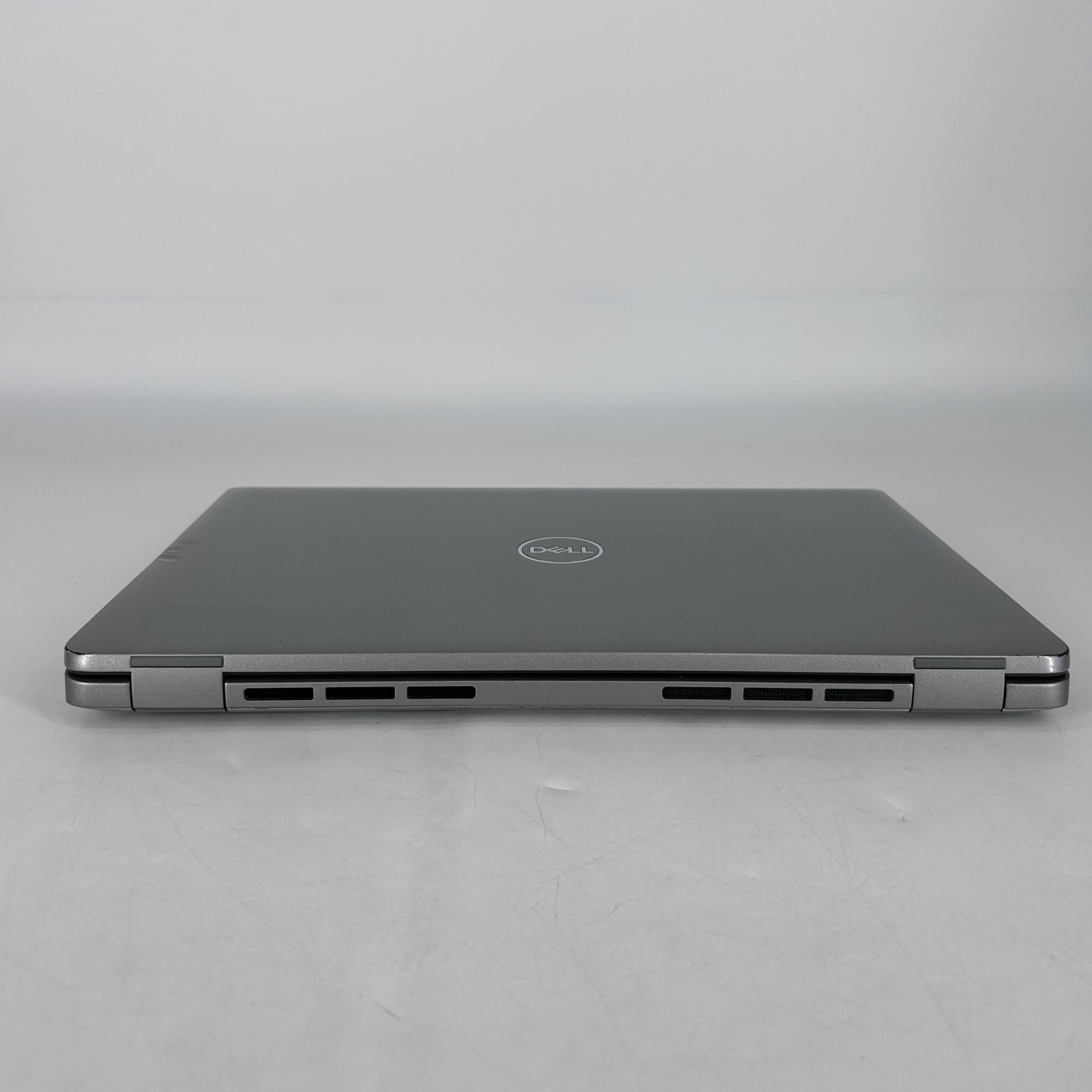 Dell Latitude 5440 14 Gray FHD 1.8 GHz i7-1365U 16GB 512GB SSD Good