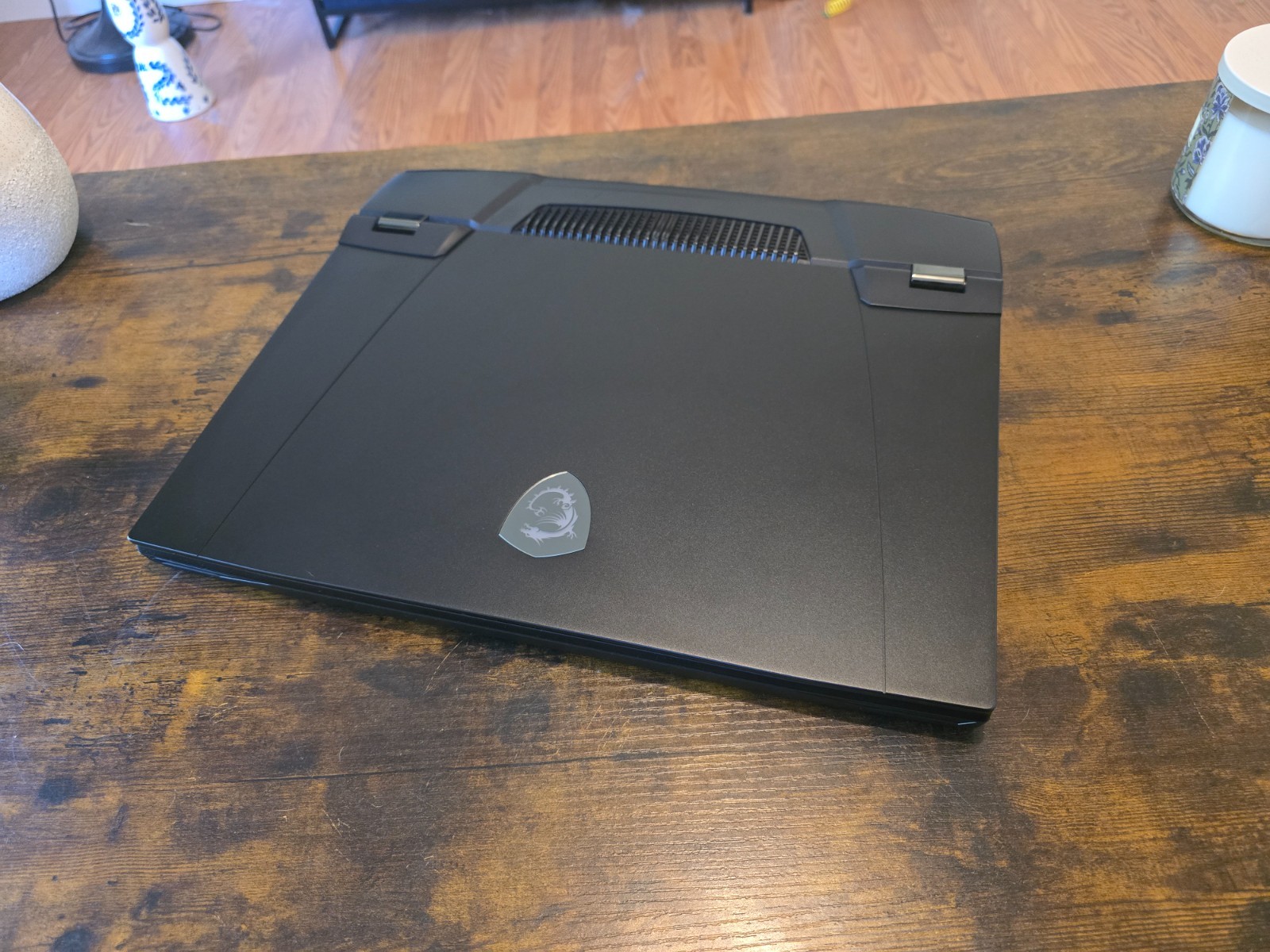 MSI GT77 Titan (12900hx, 3080ti, 32gb RAM)