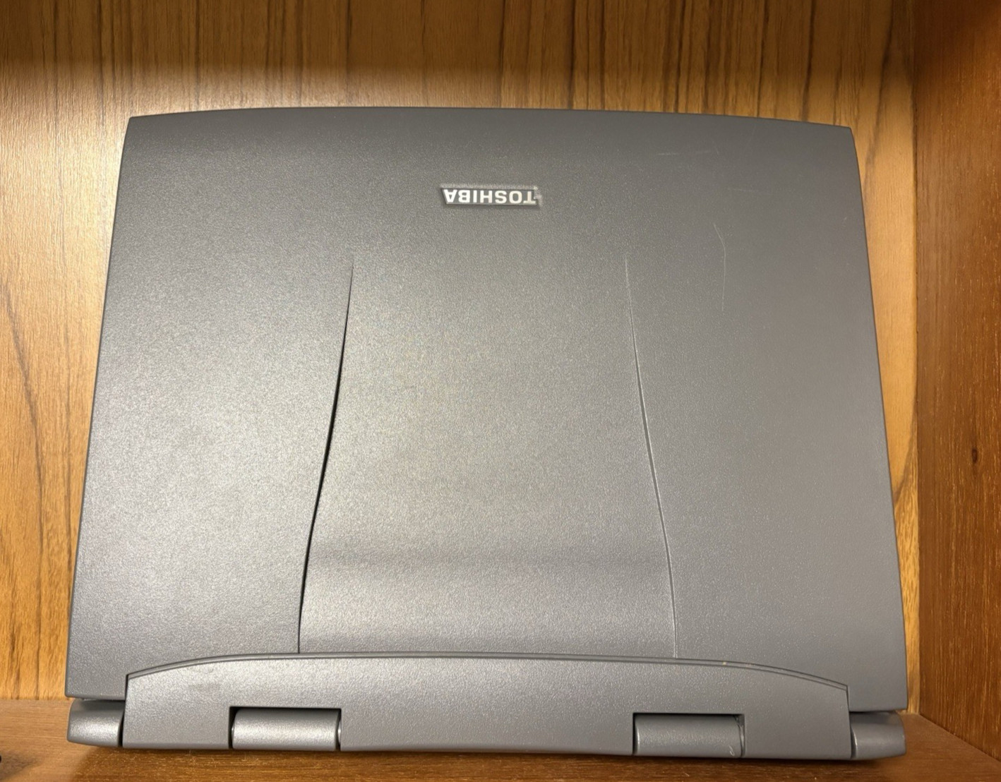 Vintage Toshiba Laptop Pentium III 600 128MB Multi-boots Win 2000 NT 4.0 AND 98