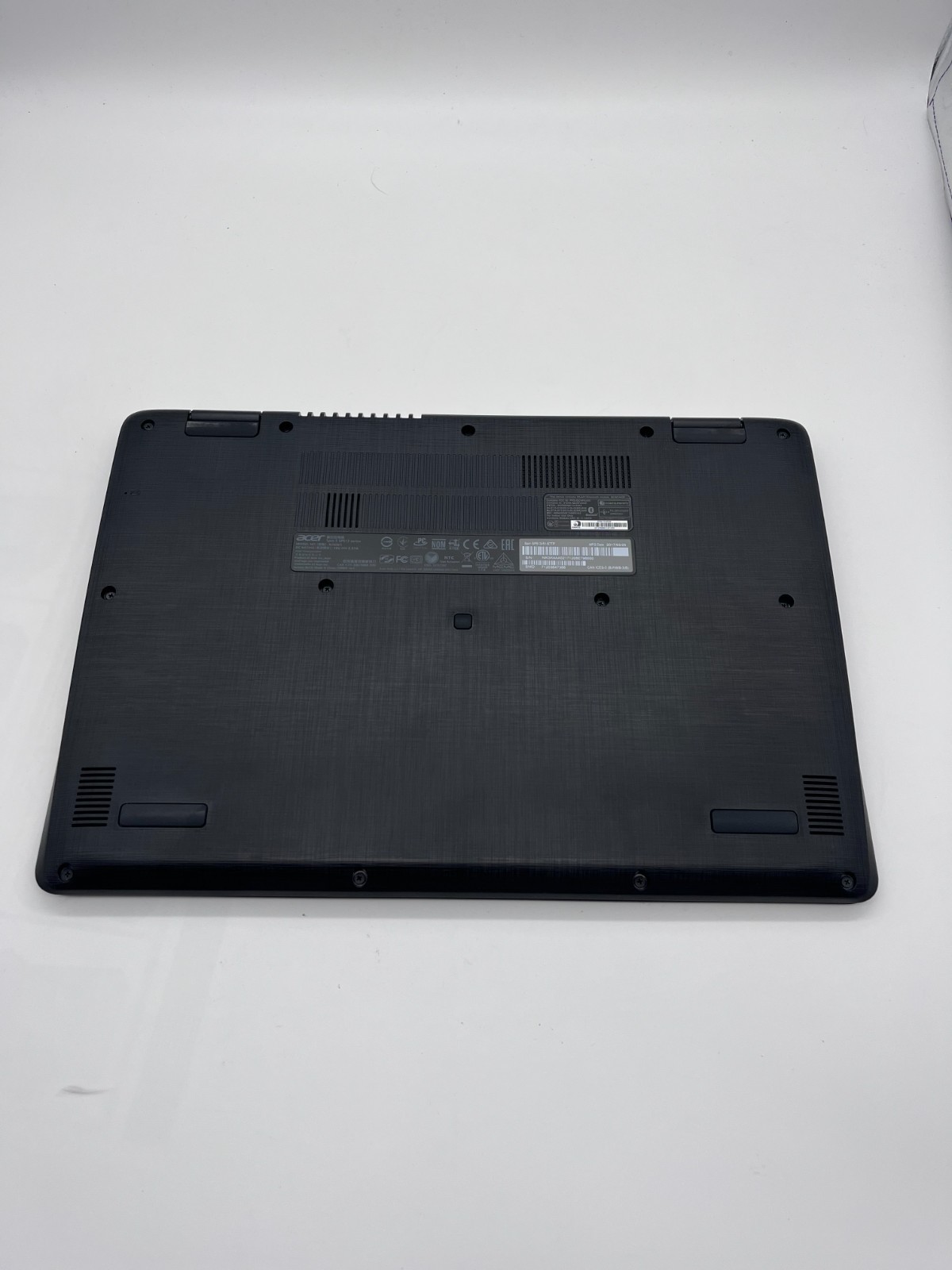 Acer Spin 5 13.3″ Touchscreen 2-in-1 i5-7200U 8GB RAM 256GB SSD