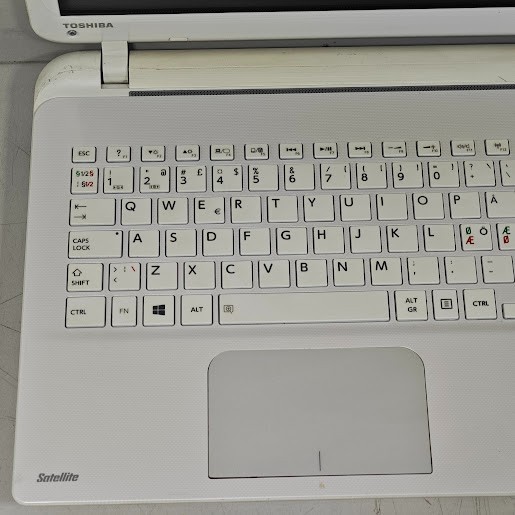 Toshiba Satellite L50D-B-12P Laptop – AMD A4-5000, AMD Radeon HD, 8GB RAM