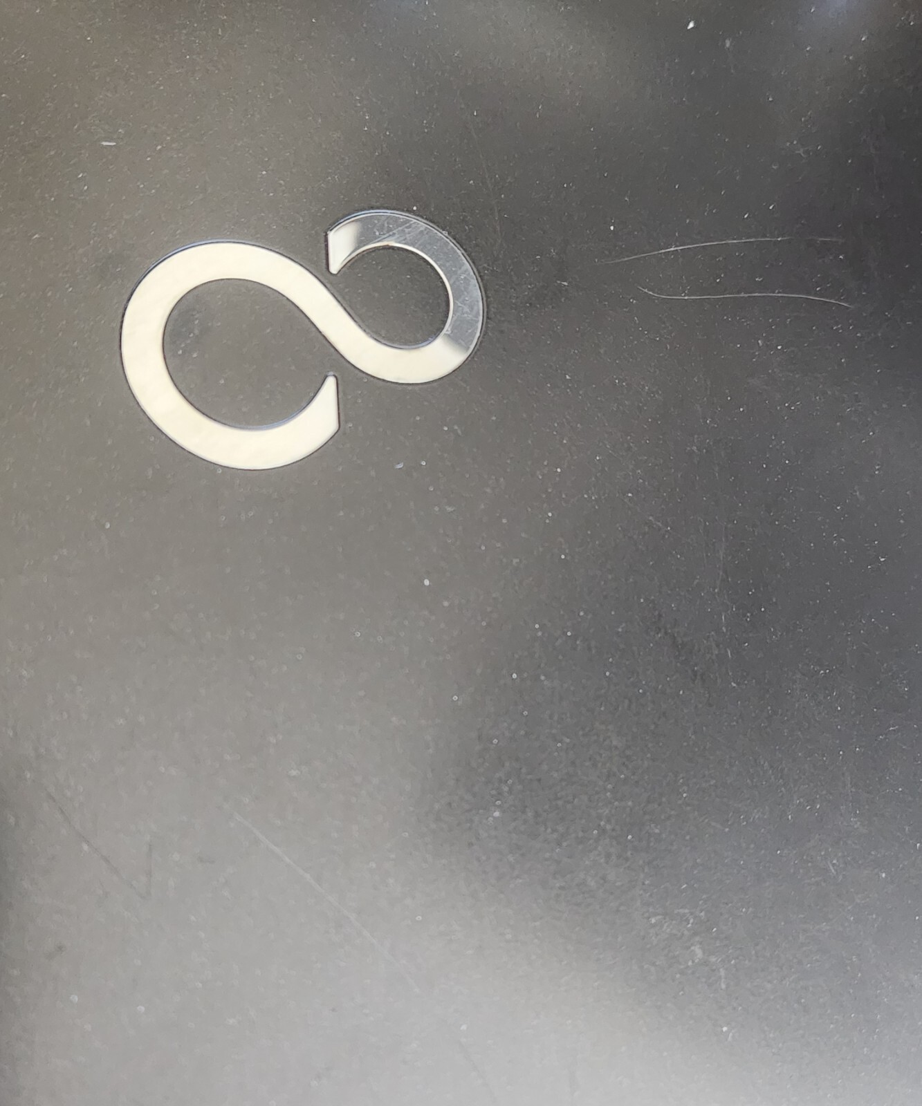 Fujitsu LifeBook U904 Ultrabook Intel Core i5-4300u Touchscreen