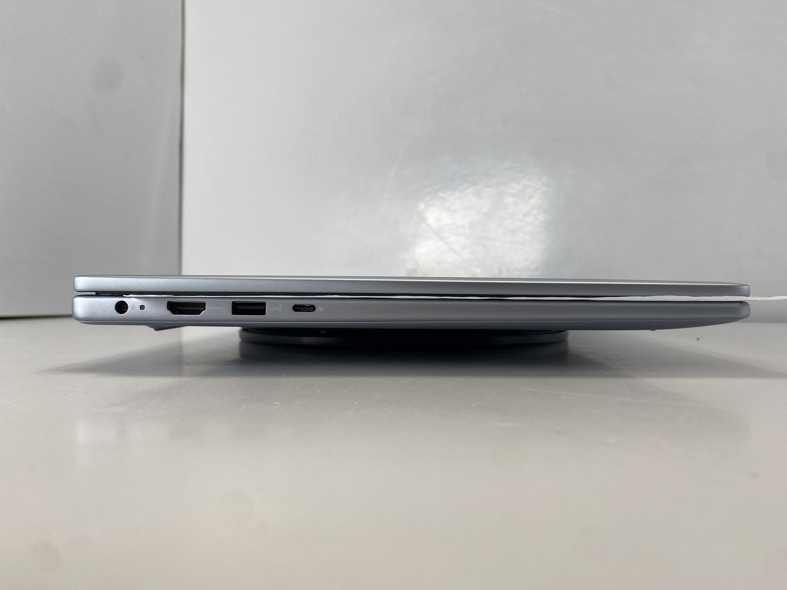 Dell Laptop Inspiron 16 5640 16″ Intel Core 7 150U 1TB- Ice Blue