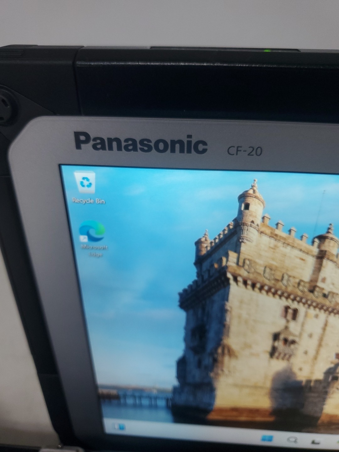 Panasonic Toughbook CF20 Core i5 7Y57 1.20GHz 16GB RAM 256GB SSD Win 10 Pro
