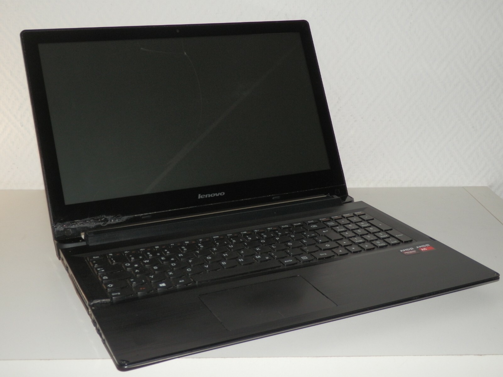 Lenovo Flex 2-15D, AMD A6-6310 1.80GHz, Radeon R4, 15.6″ inch HD, for parts faulty