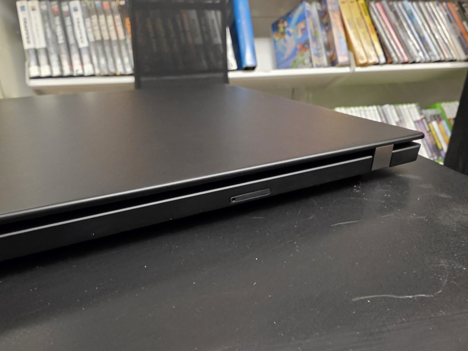 Lenovo X13 Lightweight 4G Sim Ryzen 5 8GB 256 SSD Windows 11 Pro Azerty Vgc