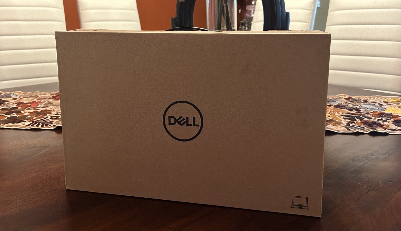 DELL XPS 13 9305 Laptop: Core i5-1135G7, 8GB Ram, 256GB SSD, 13.3”