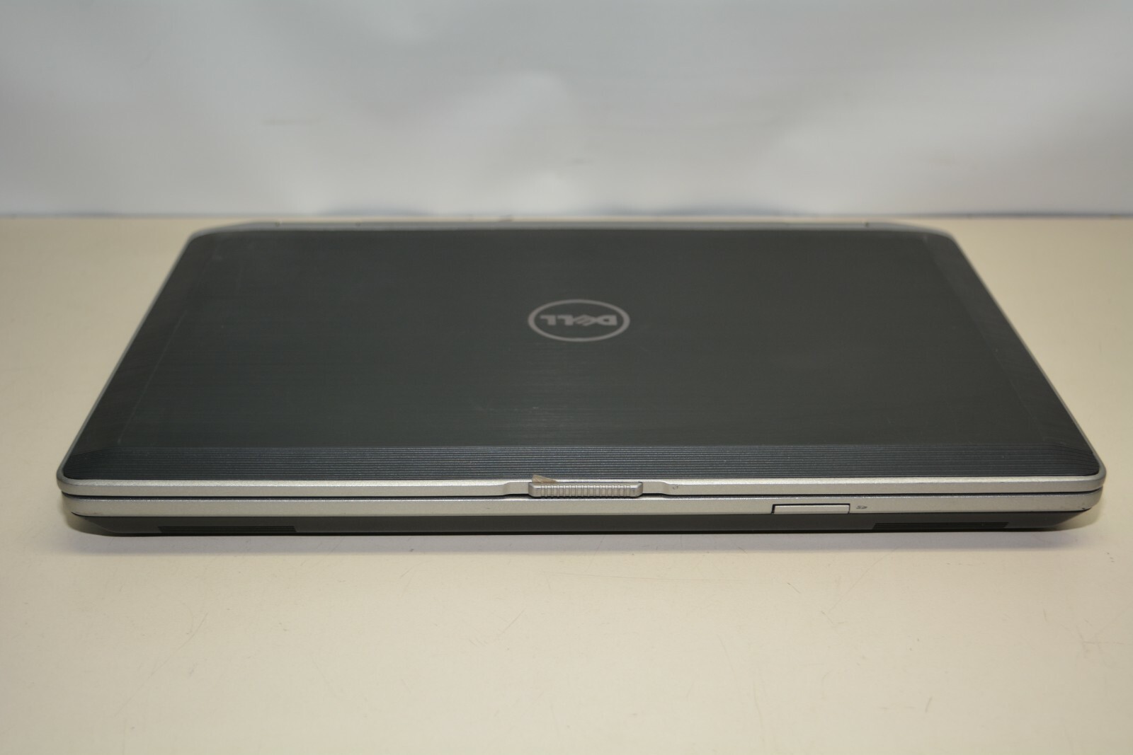 Dell Latitude E6420 14″ Intel i7-2620M 2.7GHz 4GB Ram No HD #W90