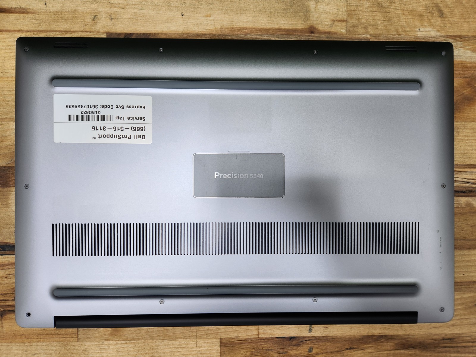 Dell Precision 5540 15.6″ 4K Touchscreen E-2276M 16GB 512GB SSD Quadro T2000 ~