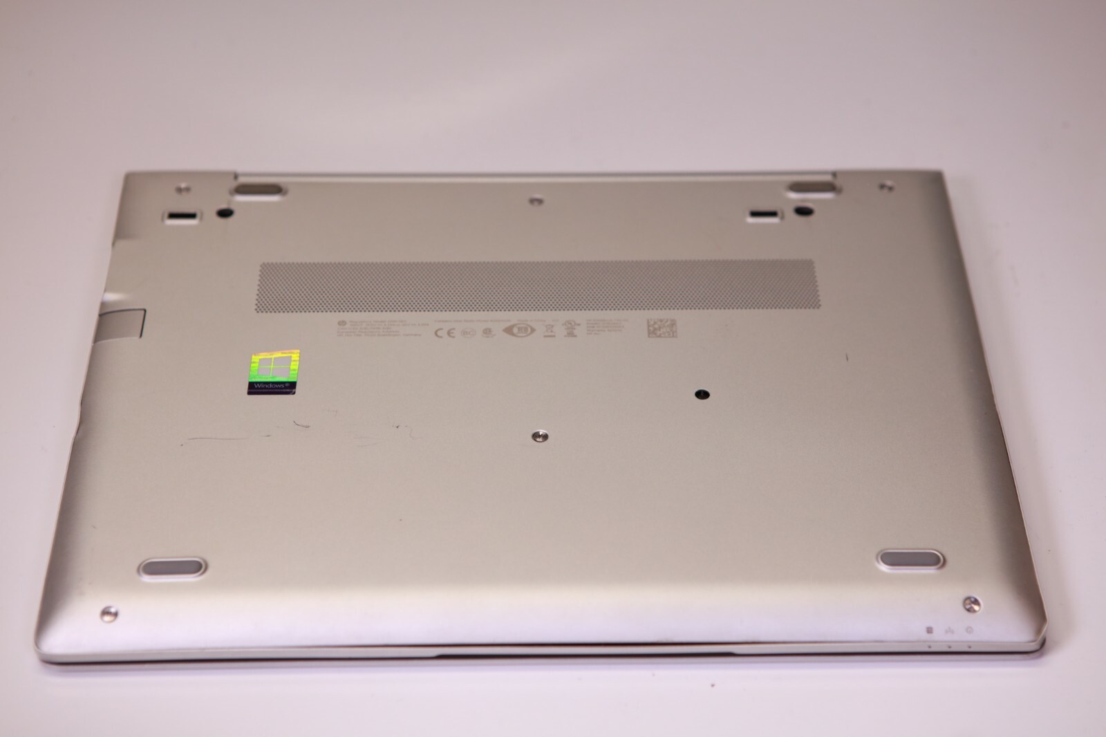 HP EliteBook 735 G5, 8GB RAM, For Parts, BIOS Lock, No SSD