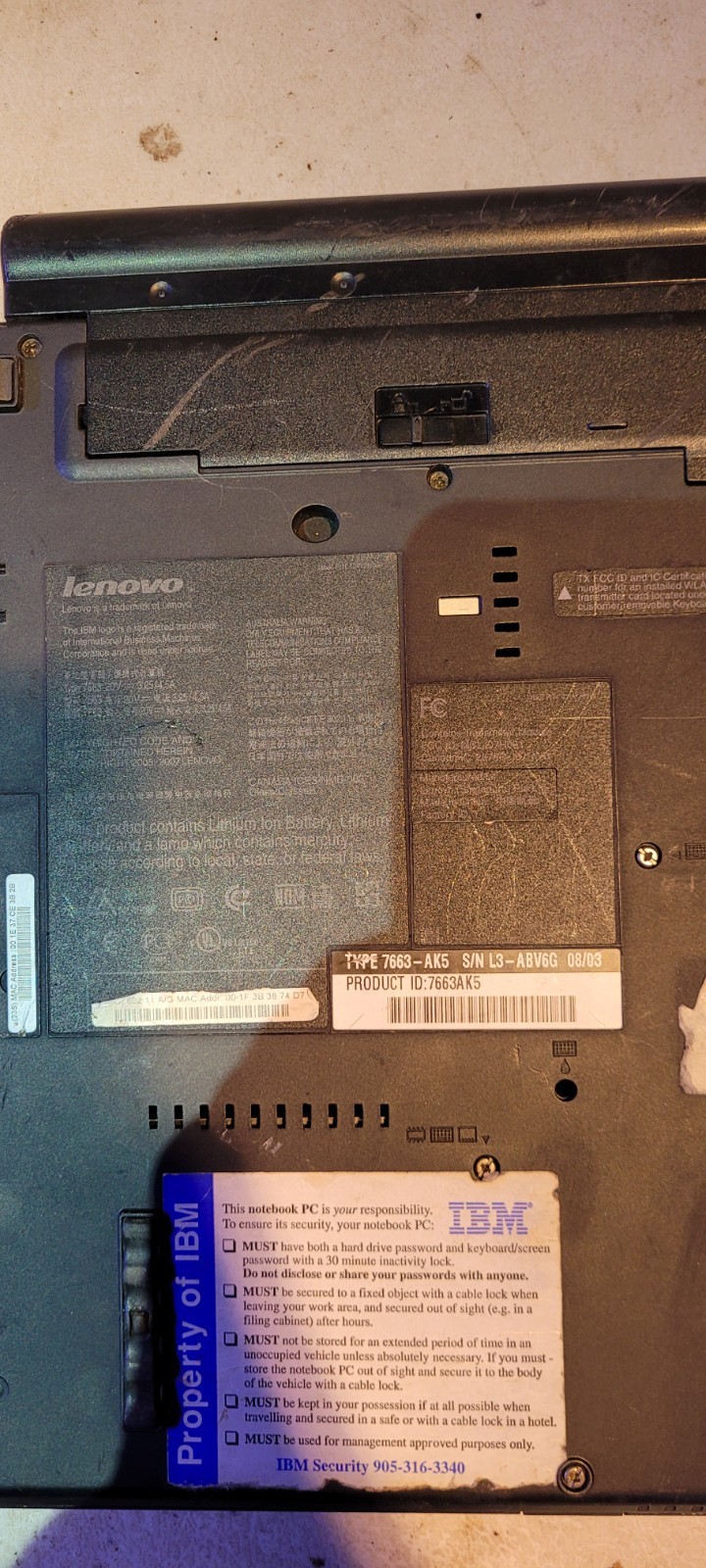 ThinkPad Tseries T61 7663-AK5 2.20GHz 2GB RAM 14″ screen PARTS OR REPAIR