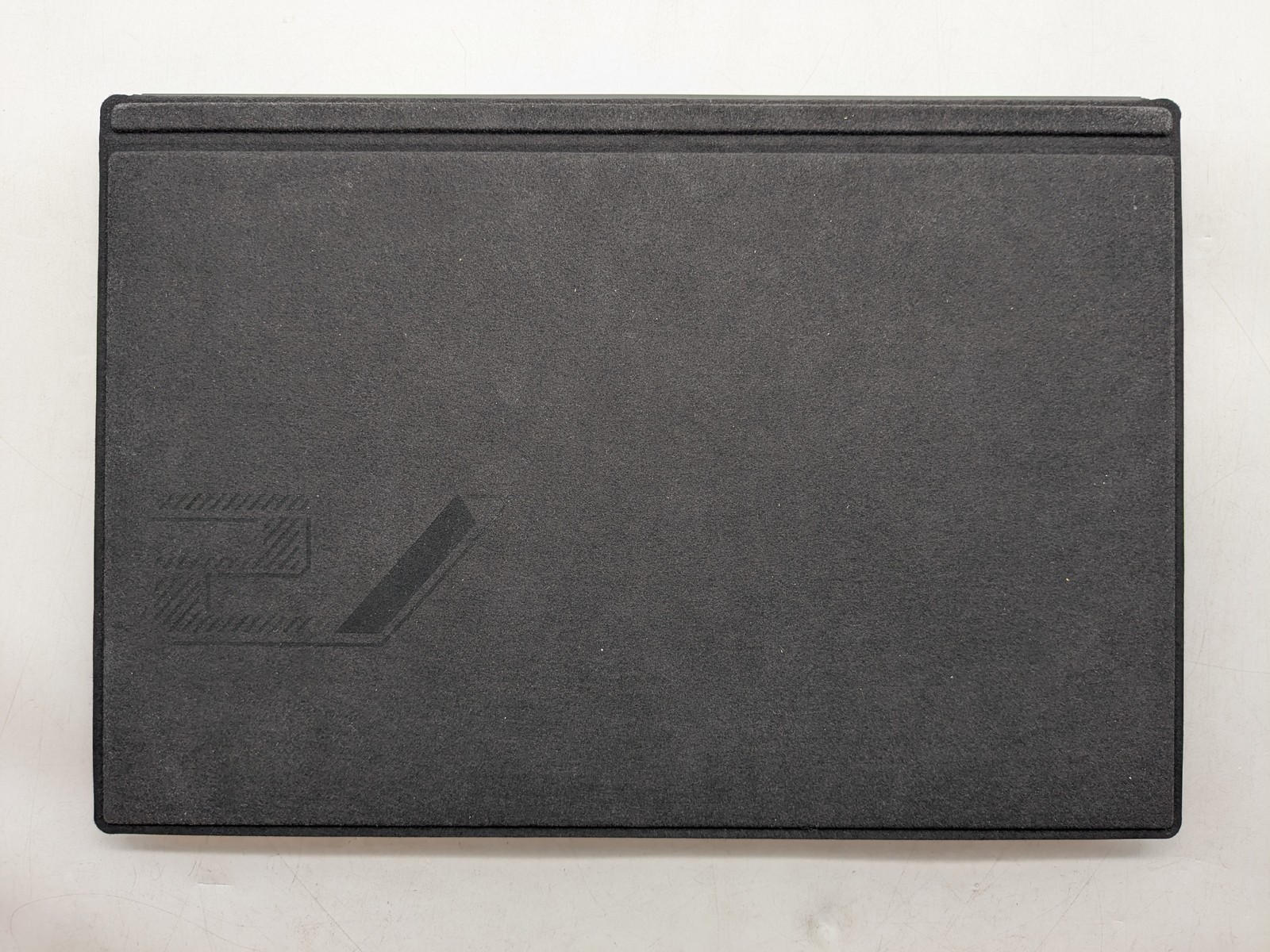 ASUS ROG 13.4″ Touchscreen Gaming Tablet Core I9 16GB RTX 3050 Ti 1TB Black