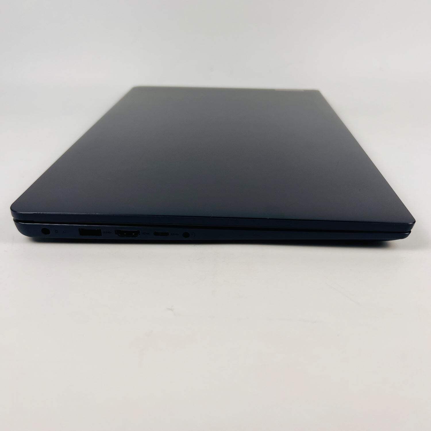 Lenovo IdeaPad 1 15AMN7 15.6″ Ryzen 5 7520U 2.8GHz 8GB RAM 256GB SSD
