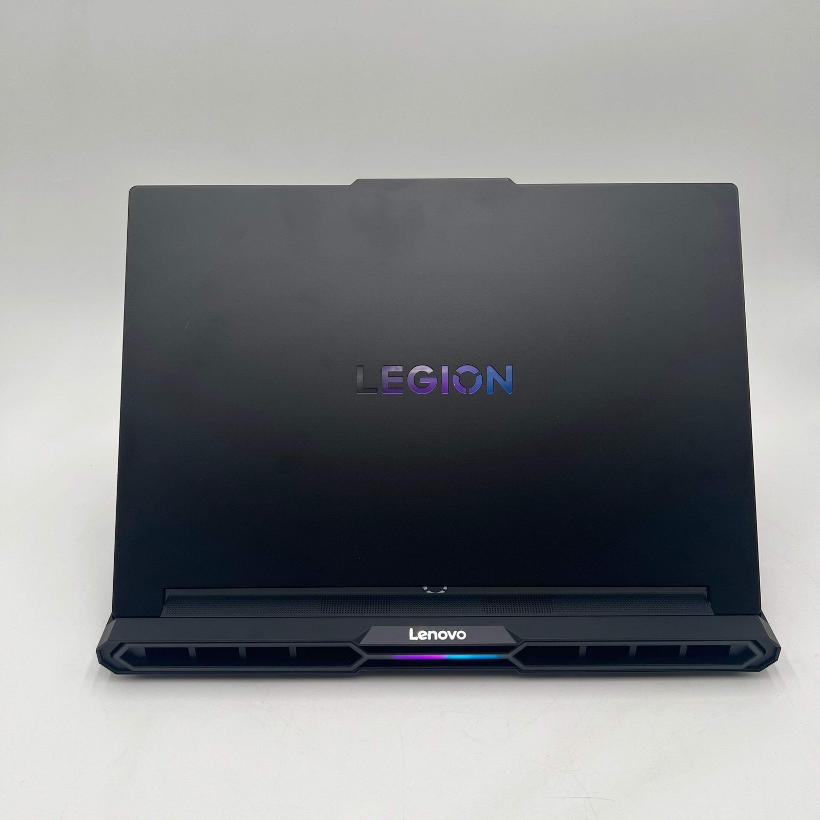 Lenovo Legion Pro 7 16IAX10H 16-inch Ultra 9 64GB RAM 2TB RTX 5090 Laptop Black