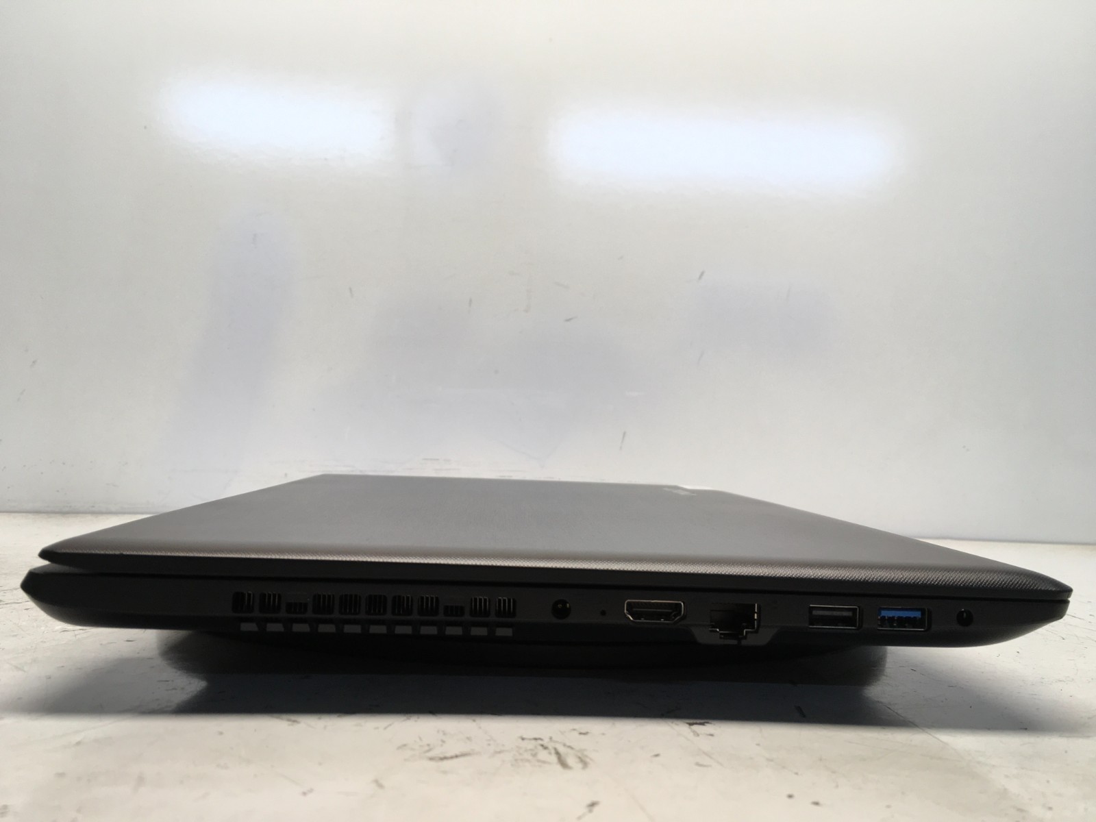 Lenovo IdeaPad 110-15ACL AMD A6-7310 2GHz 4 GB NO HDD