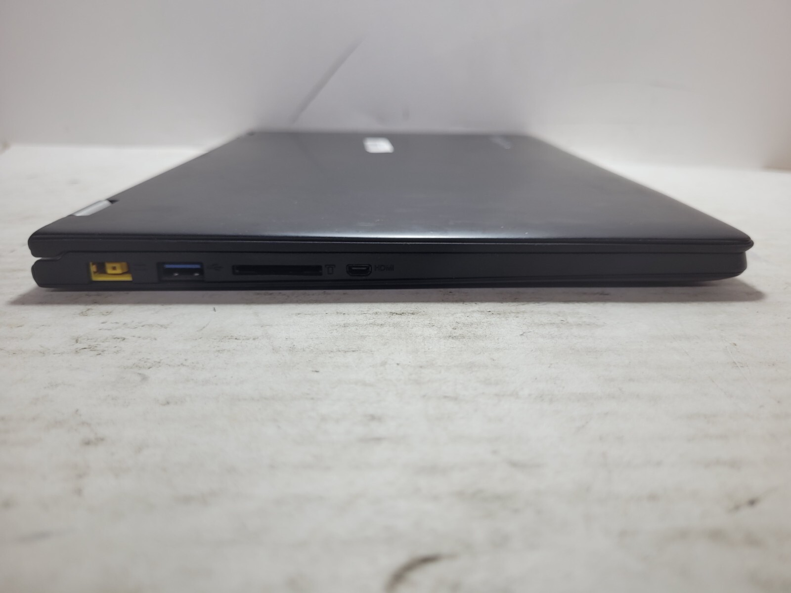 Lenovo yoga 2 11 w/Pentium N3540, 4GB RAM Laptop for Parts/Repair #0157