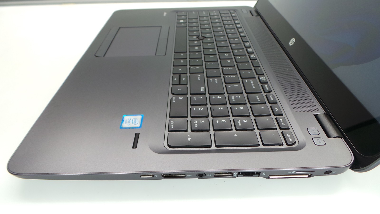 HP Z Book 15u G3| 15.6″ | i7-6500U |2.50GHz |16GB DDR RAM|256 GB SSD| Win 11 Hom