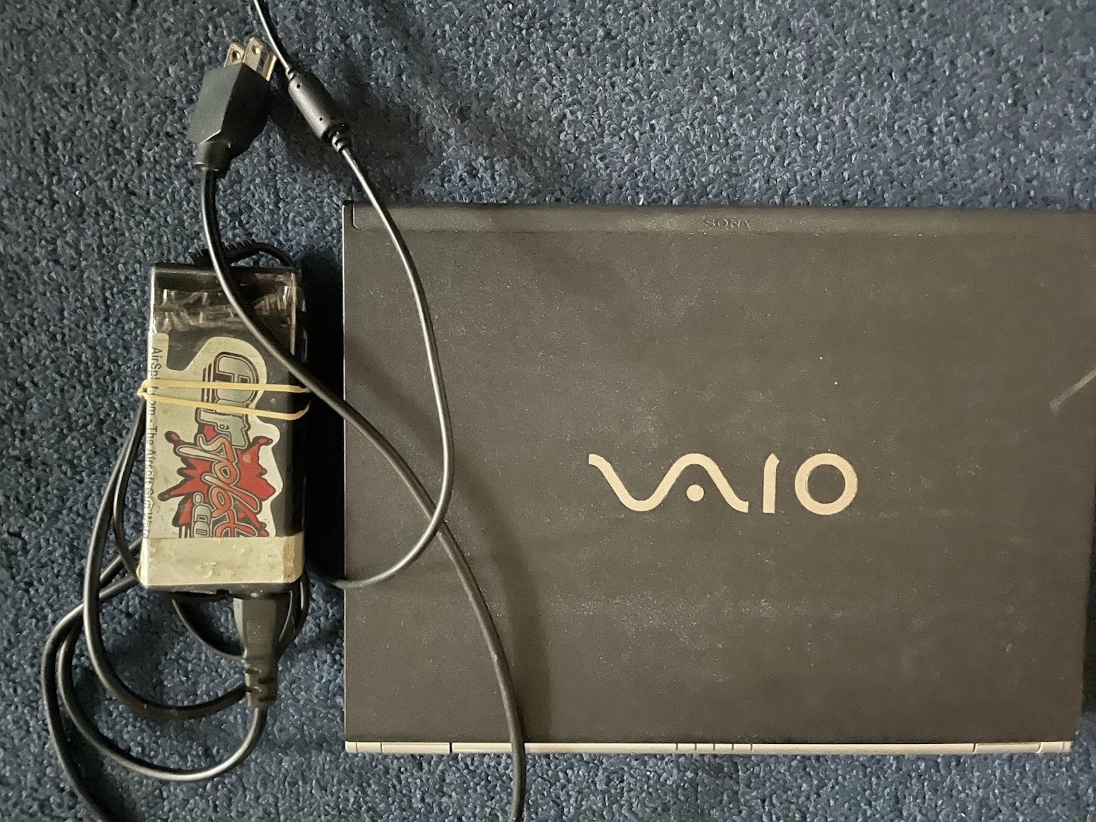 SONY VAIO VGN-SZ340P Laptop Intel CORE2 T7200 2.5GB RAM 120GB HDD Win 7 Ultimate