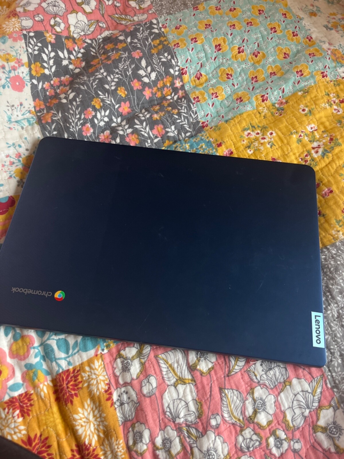 Lenovo Slim 3 Chromebook 14″ Touch (64GB eMMC, MediaTek Kompanio 500 Series,…