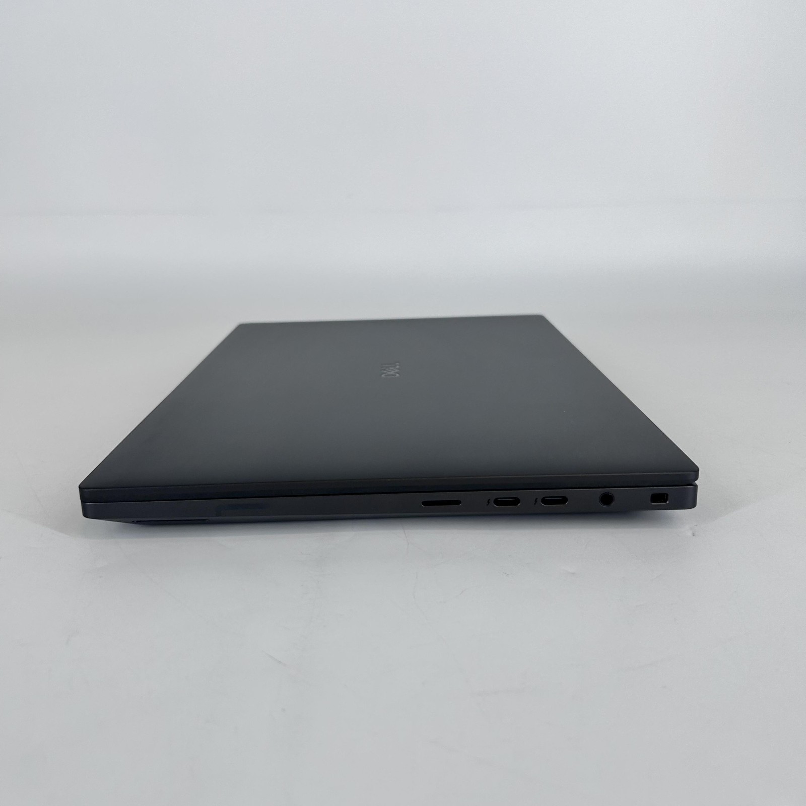 Dell Pro Max 14 Premium MA14250 Ultra 9 285H 32GB 512GB RTX PRO 2000 Blackwell