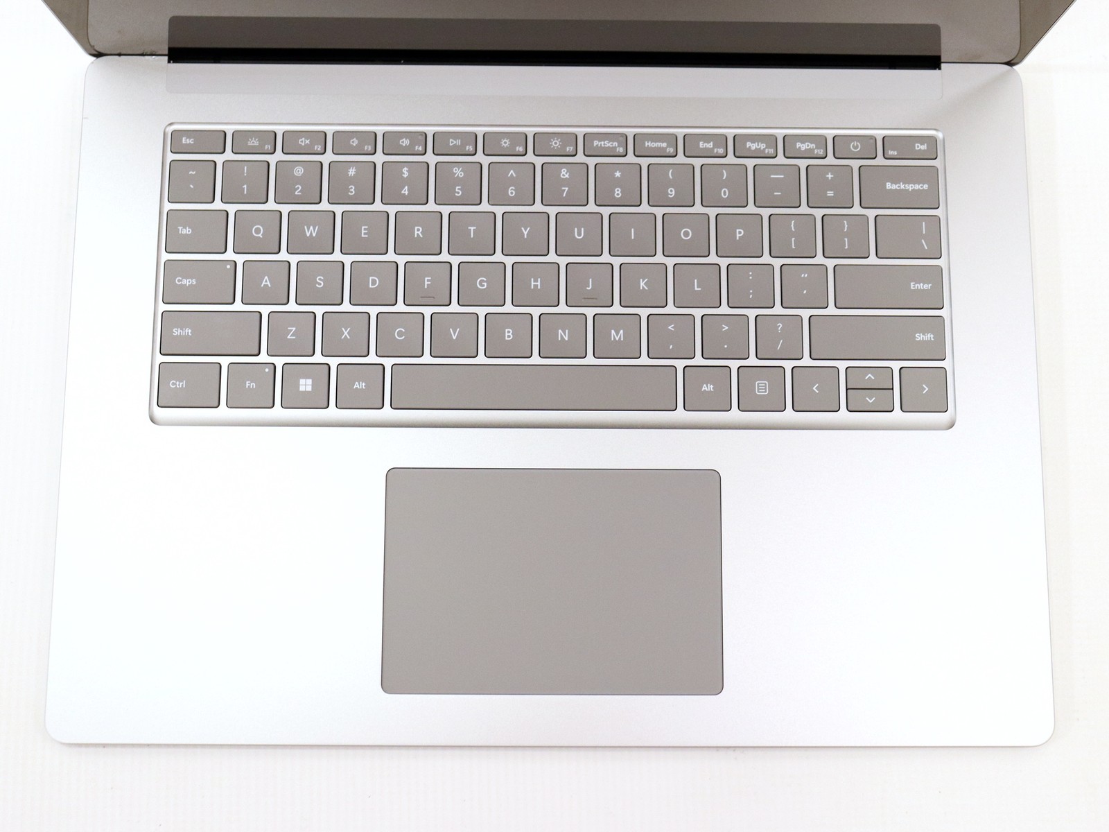 Microsoft Surface Laptop 5 1979 Core i7 12th Gen 8GB RAM No NVMe/OS – Boot Loop