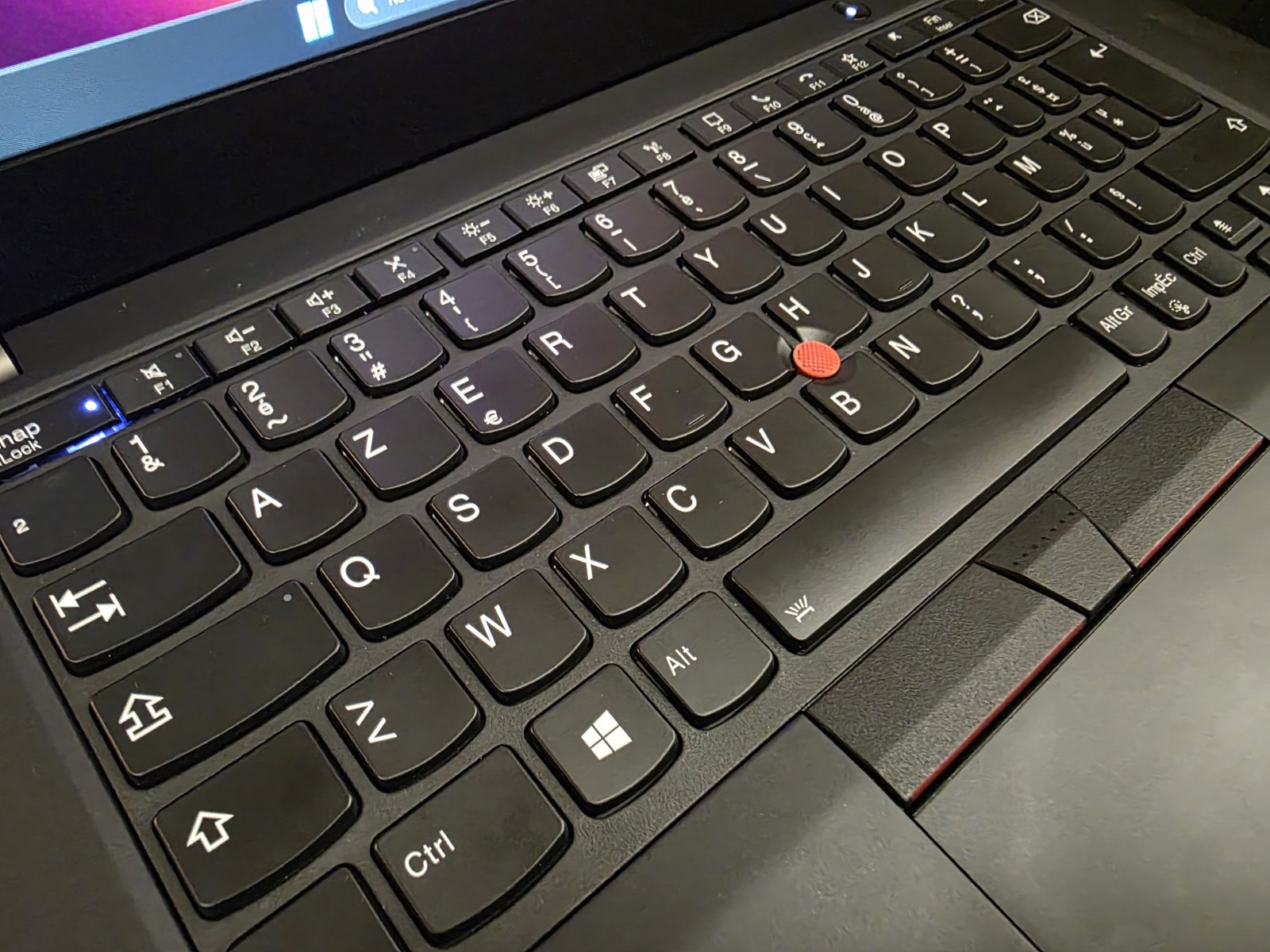 Lenovo X13 Lightweight 4G Sim Ryzen 5 8GB 256 SSD Windows 11 Pro Azerty Vgc