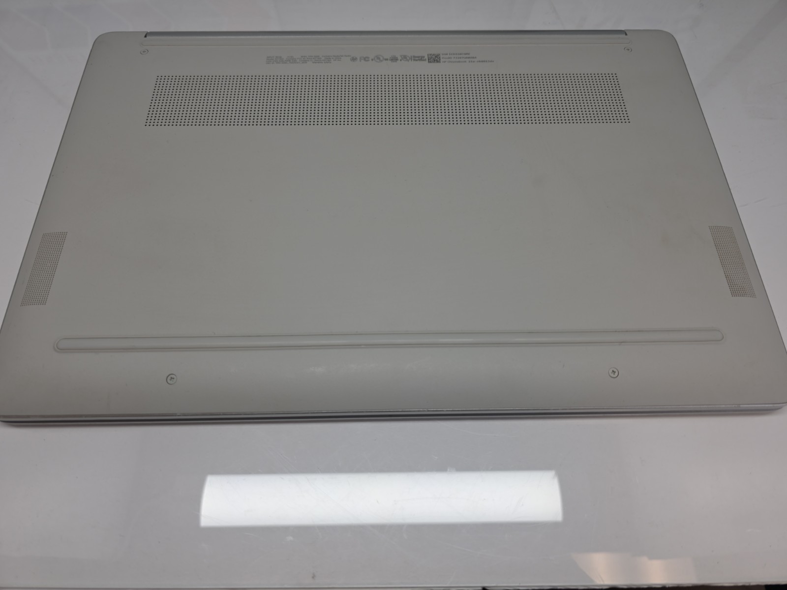 HP Chromebook 15a-nb0013dx 15.6″ Intel N200 3.2 GHz 8GB RAM 64GB eMMC LCD BAD