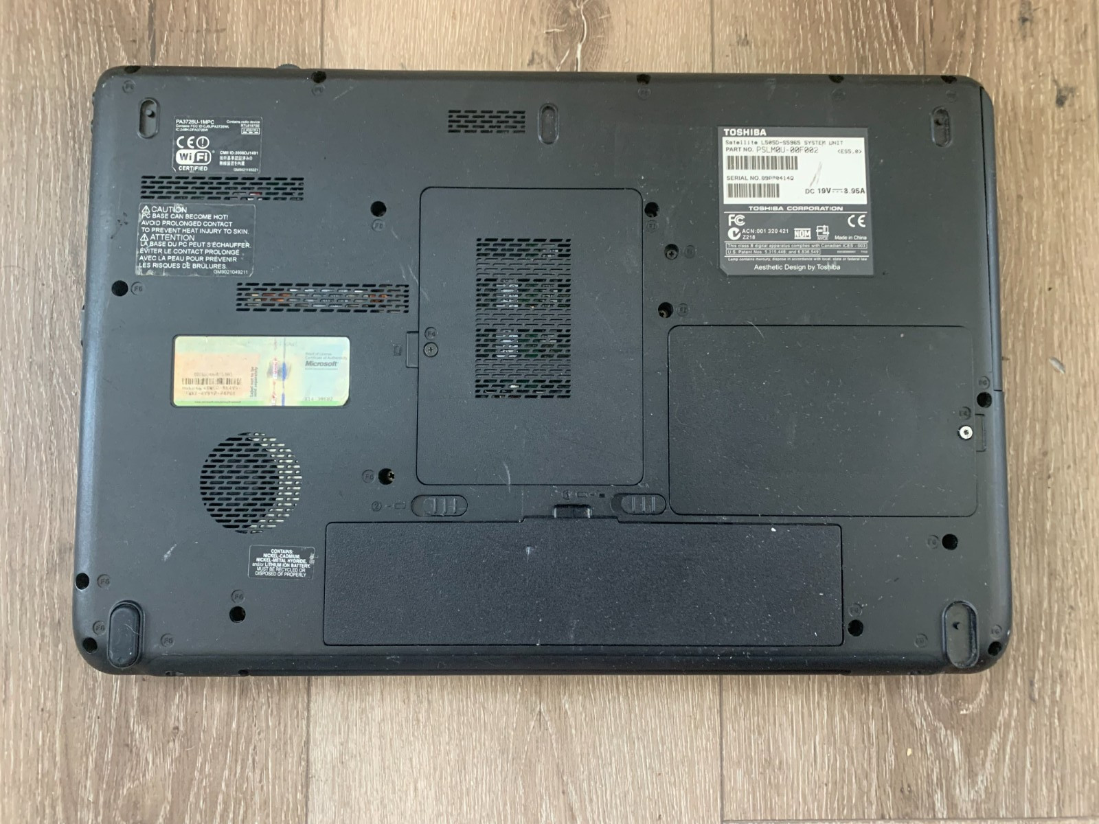 Toshiba Satellite L505D-S5965 AMD Athlon x2 Dual-Core QL-65 2.1GHz 3GB 250GB HDD