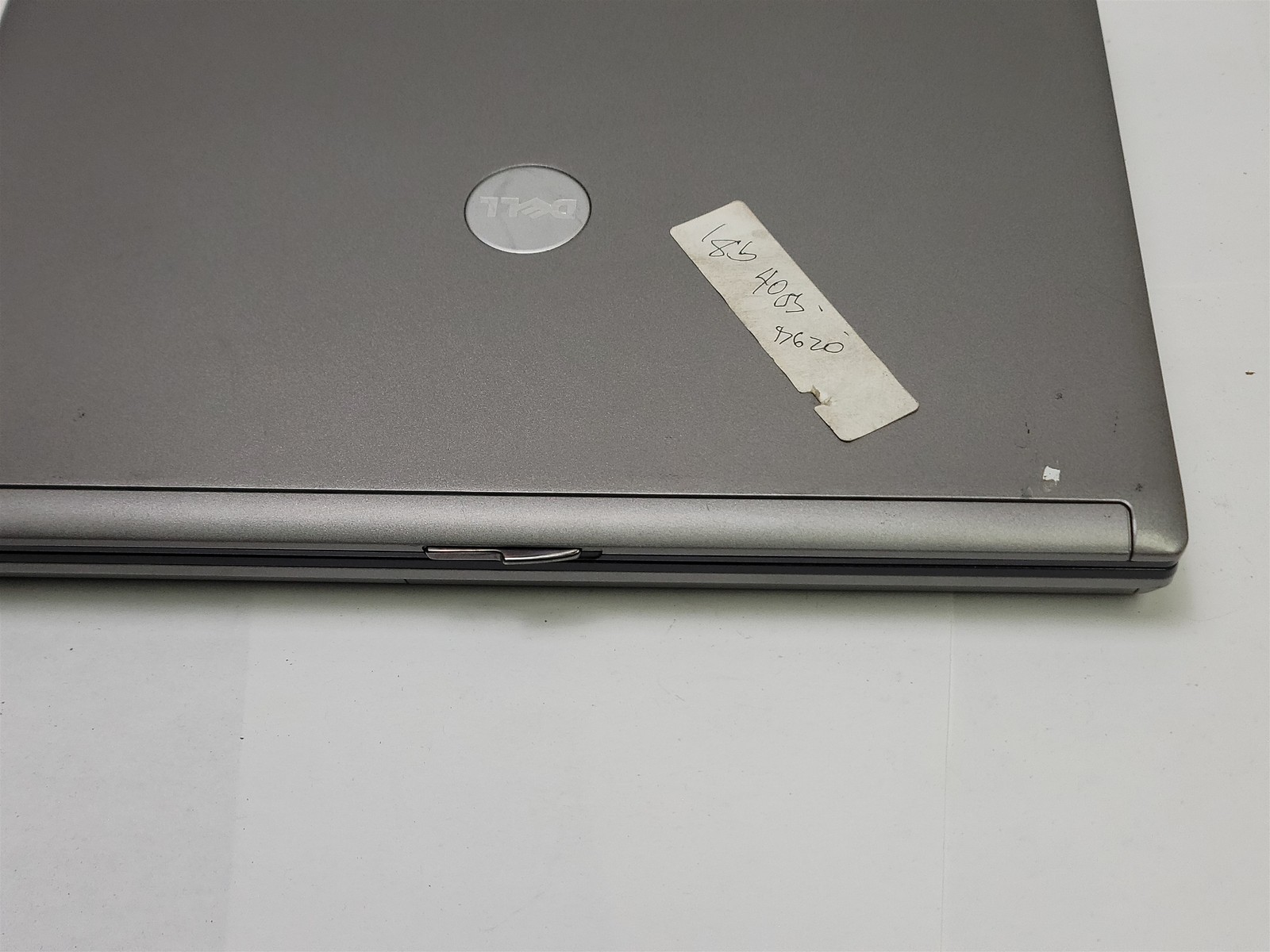 Dell Latitude D620, Intel Core 2 Duo , 1GB RAM , Windows 7 Enterprise ( locked)