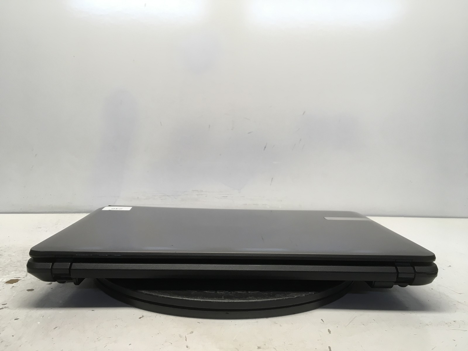 Gateway NE56R41U Intel Pentium B960 2.2GHz 2 GB NO HDD No Batt