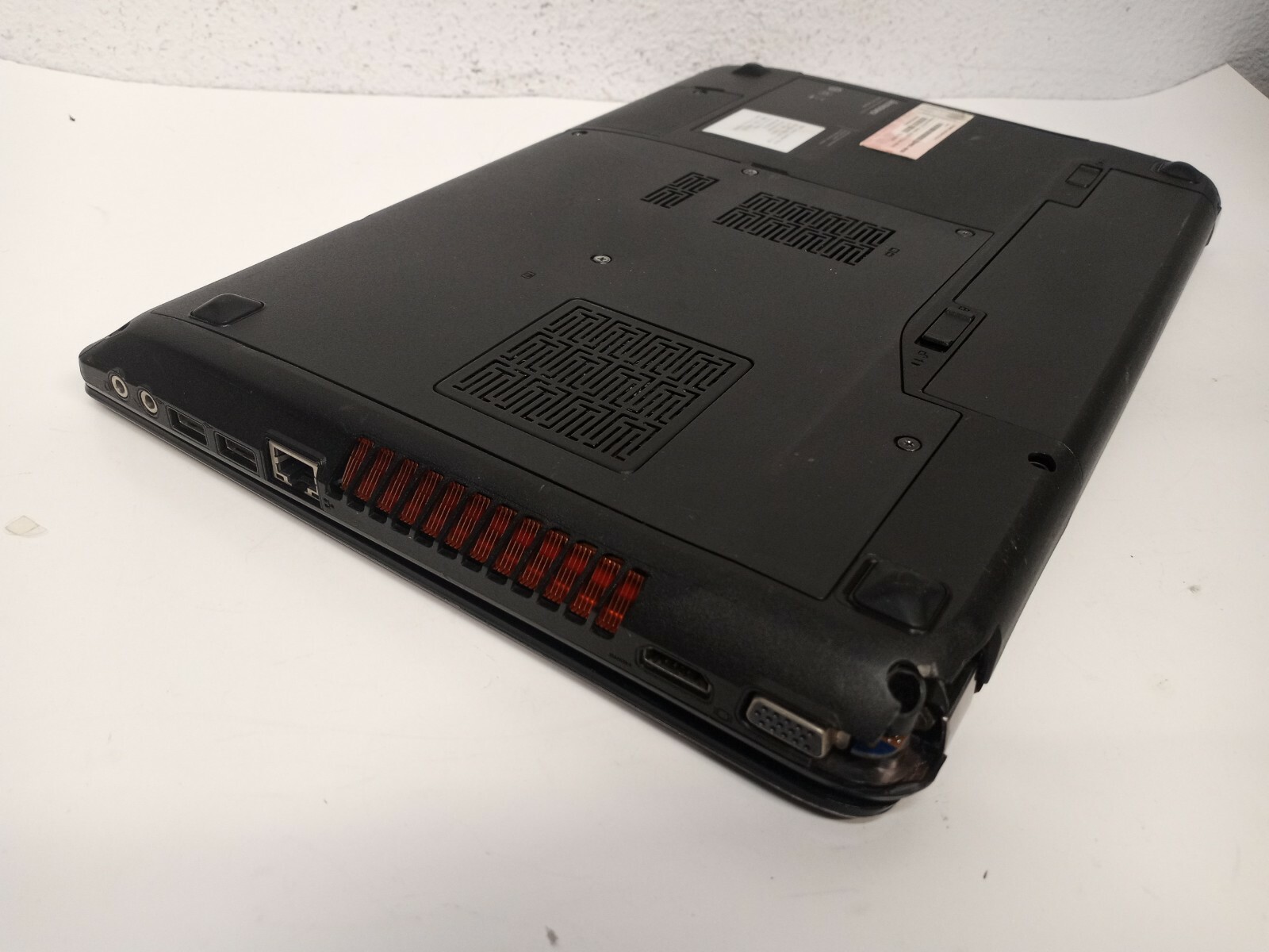 Lenovo ideapad Y471A Intel Core i5-2450M 2.5GHz 4GB 1TB HDD BT DVD Win10 *READ*