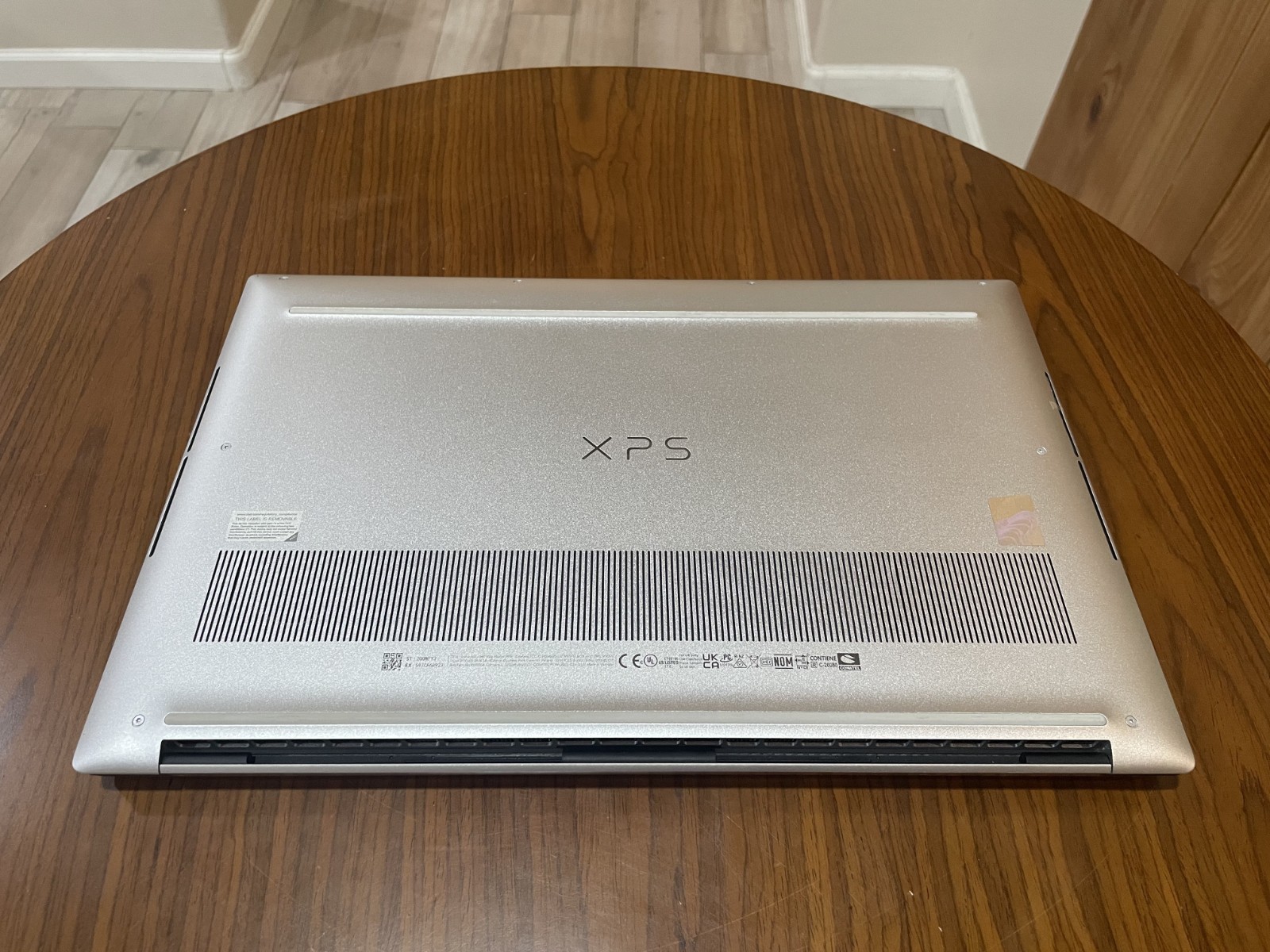 Dell XPS 15 9530 3.5K OLED Touch i7-13700H 32GB 1TB SSD RTX 4050 – 100% Battery