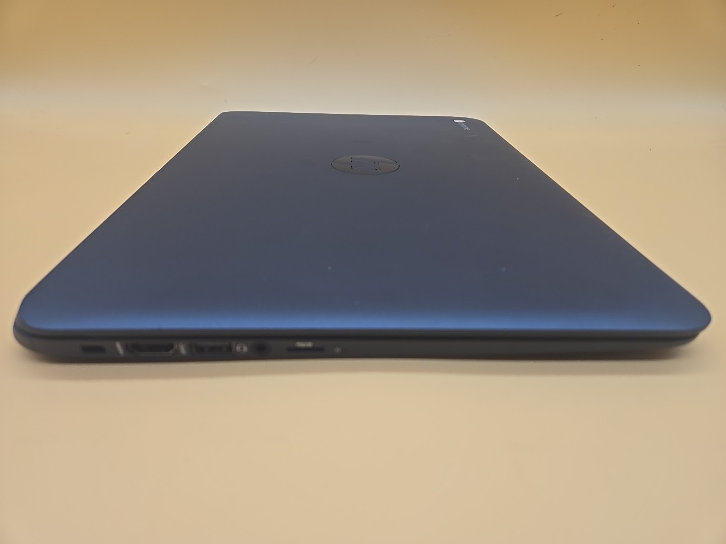 HP Chromebook 14 G4 14″ (16GB SSD Intel N2840 2.16GHz 2GB) Cracked Screen