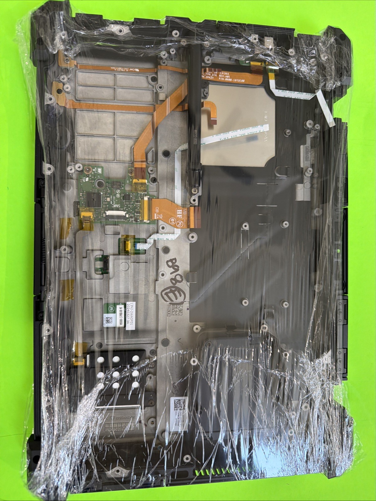 DELL LATITUDE 13 RUGGED EXTREME 7330 Palmrest Touchpad F/p Reader B98