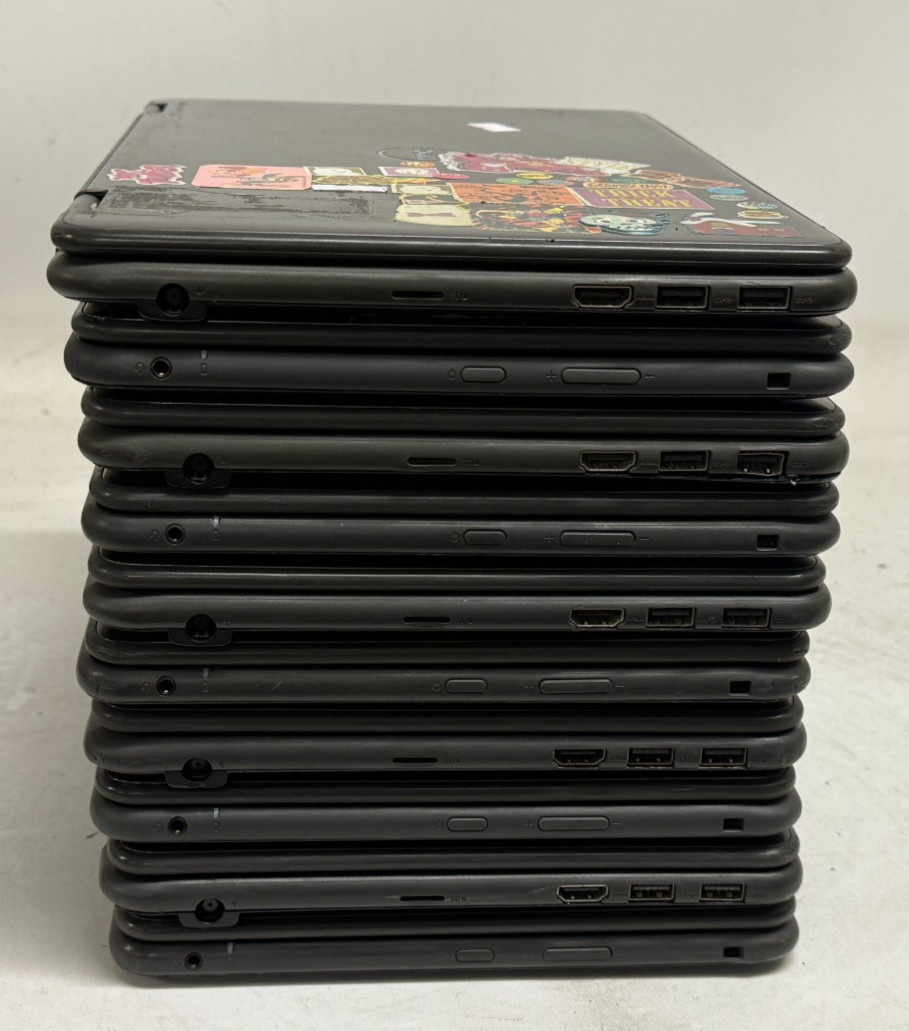 Dell Latitude 3189 2in1 11.6″ (N4200 – 4GB RAM – NO OS/HDD) – Lot of 10*