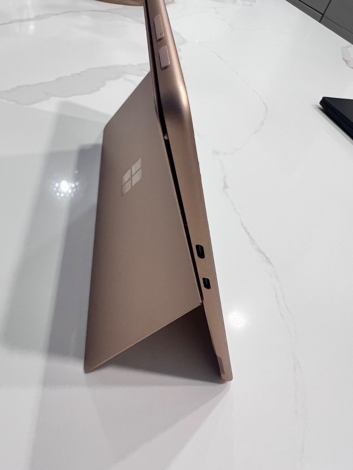 Microsoft Surface pro 11th PC Touchscreen 13” LCD Snapdragon X 16GB RAM 512GB