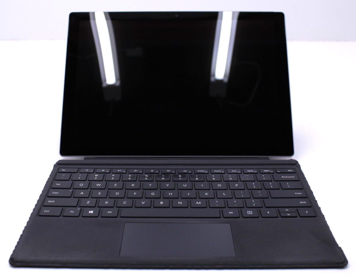 Lot of 5 Microsoft Surface Pro 5 1796 i5 7300U @ 2.6 GHz 256 GB 8 GB Win 10 Pro