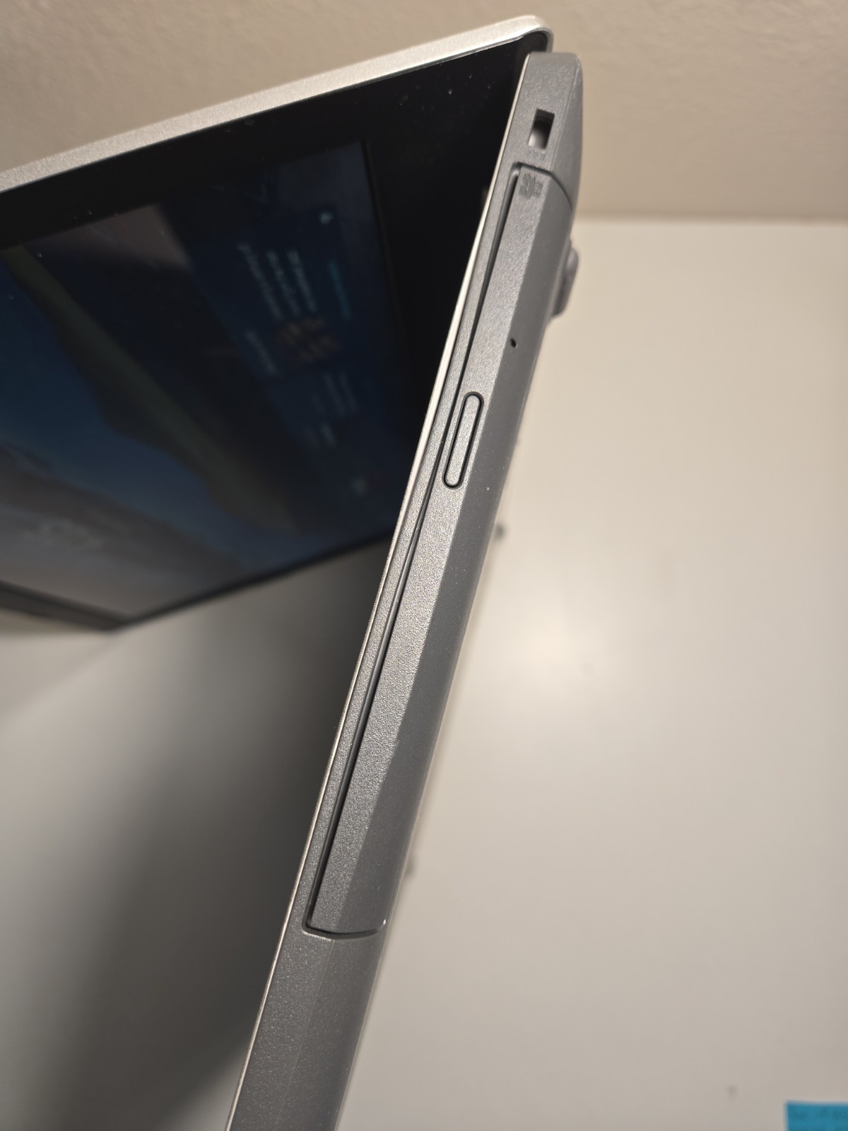 Lenovo Tscr 15,6″/i5-8250/12Gb/ssd 300Gb/Camera, Battery Work Well NO AC #18