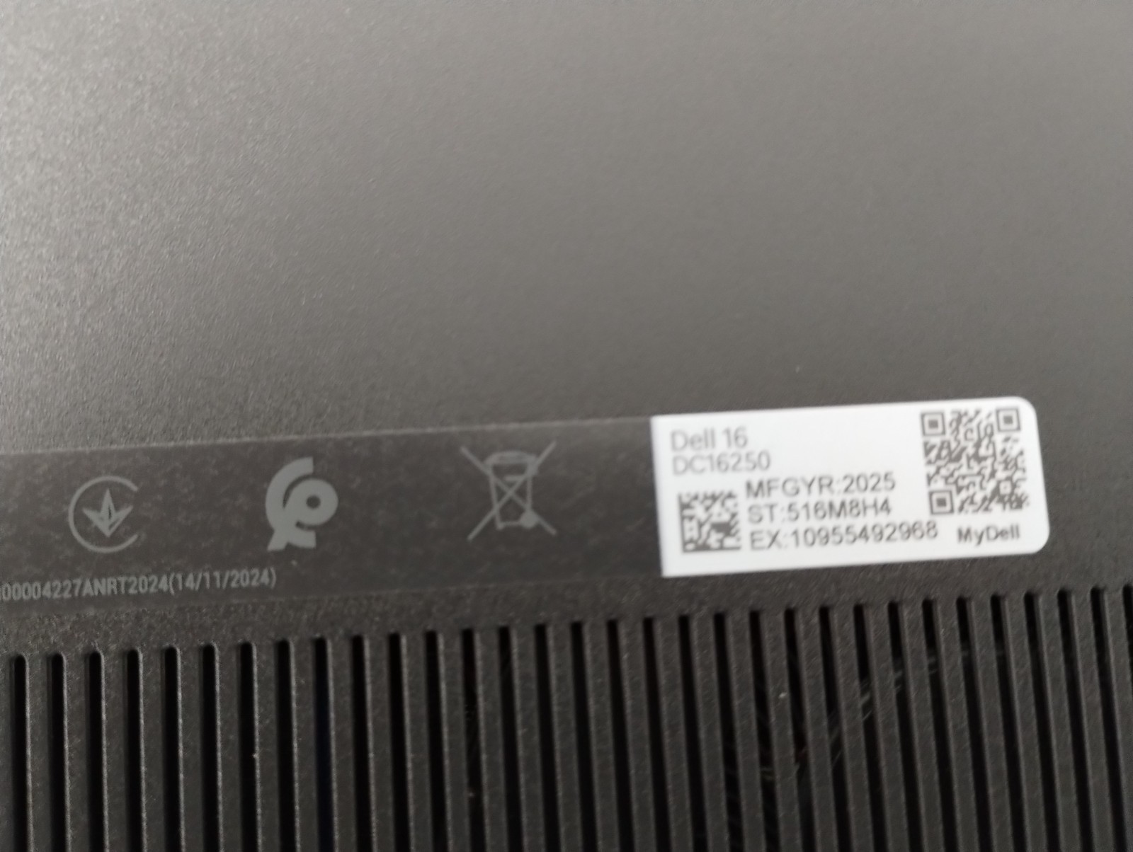 DELL 16 DC16250 MRYT3, Intel Core 7 150U, 1.80 GHz, 16 GB RAM, 1 TB NVMe SSD