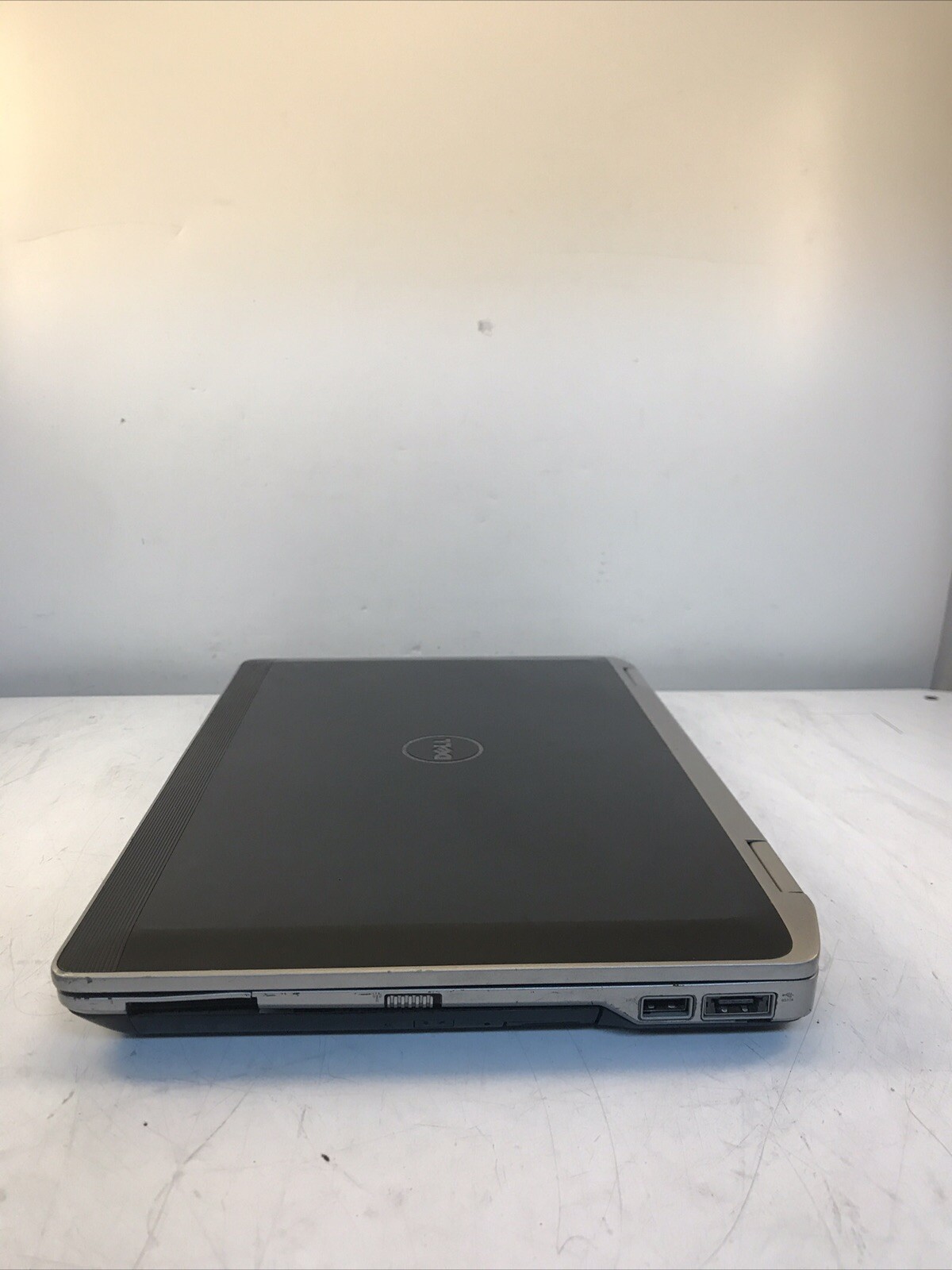 Dell Latitude E6320 i5-2520M 2.50GHz 2GB RAM No HDD Boot to BIOS broken Keys