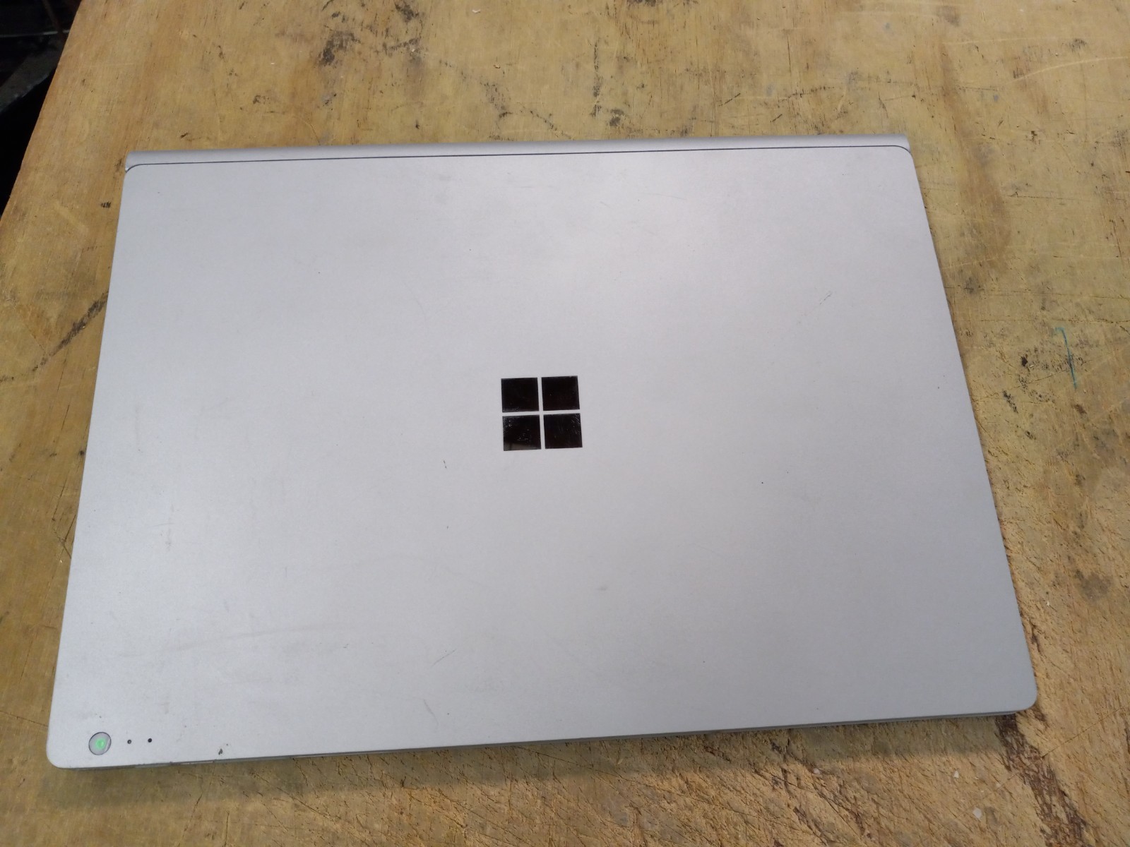 Microsoft Surface Book 1703 13.5″ i5-6300U 8GB Ram bad drive