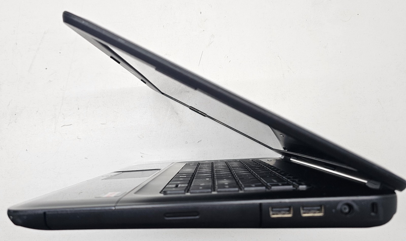 HP 2000-2B44DX 15.6″ Laptop AMD E-300 4GB NO HD/OS (FL)