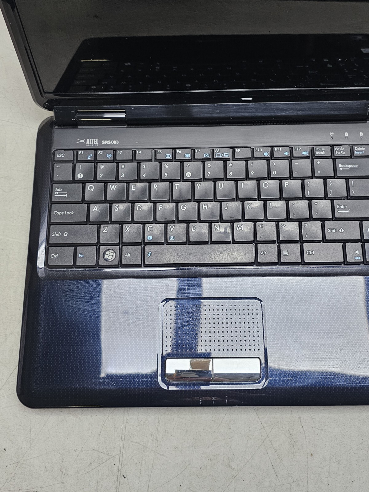 ASUS K60IJ Laptop – Pentium T4300 – 4GB RAM – 300GB HDD – BAD TRACKPAD – READ